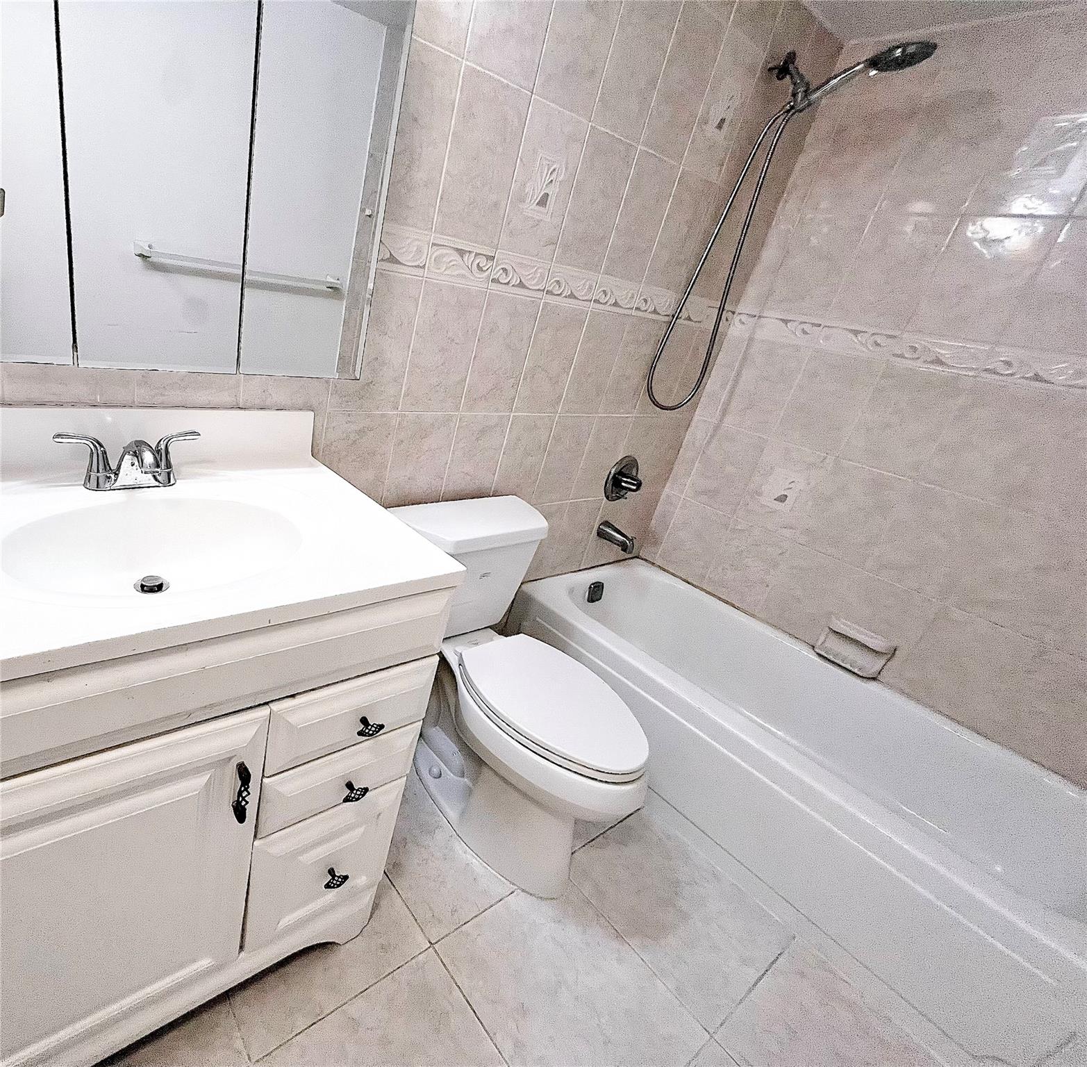 3100 Riverside Drive 307, Coral Springs, FL 33065