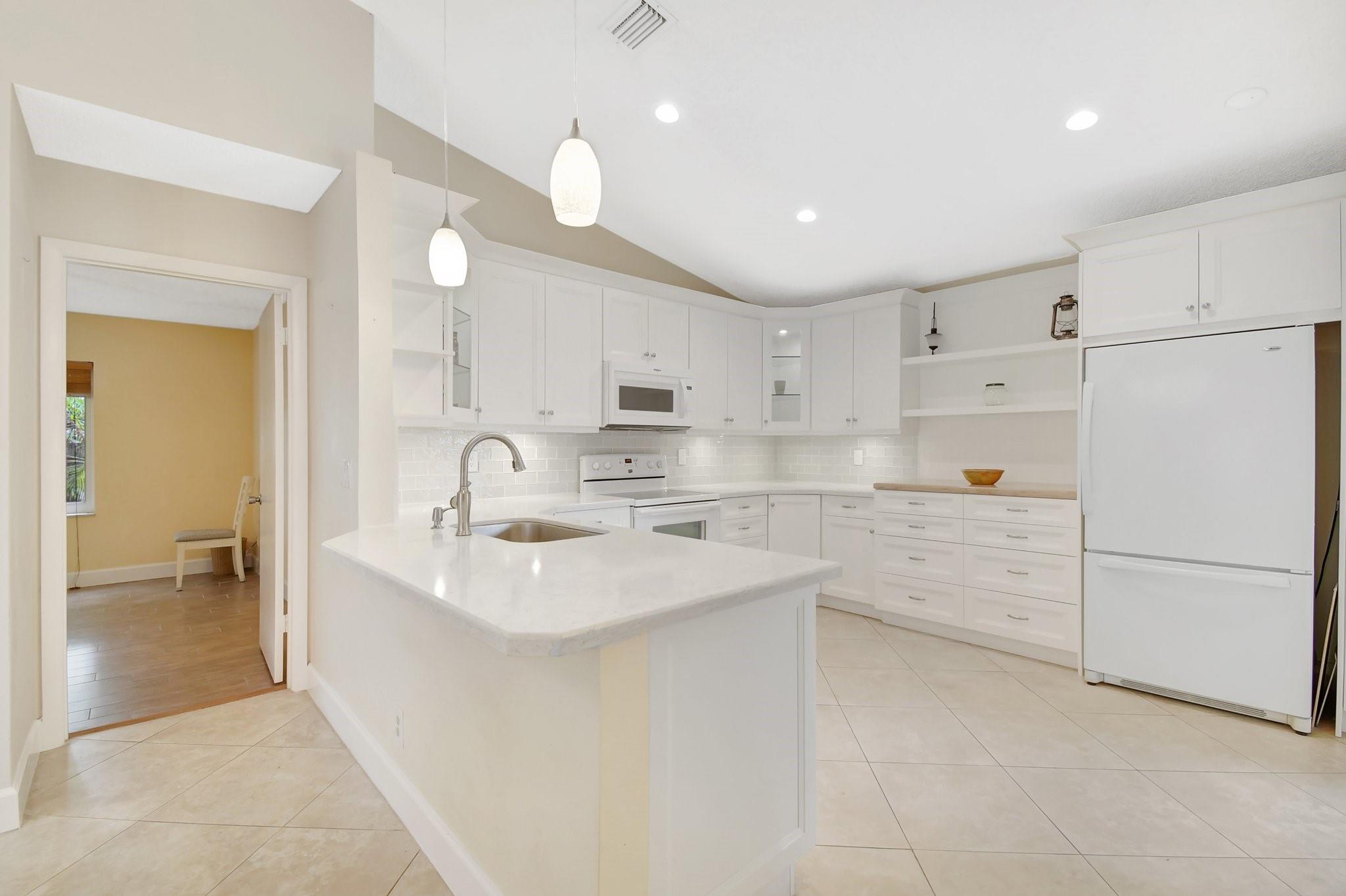 Photo for 134 E Riverbend Drive, Sunrise, FL 33326 - Listing #FX-10503326 134 E Riverbend Drive, Sunrise, FL 33326