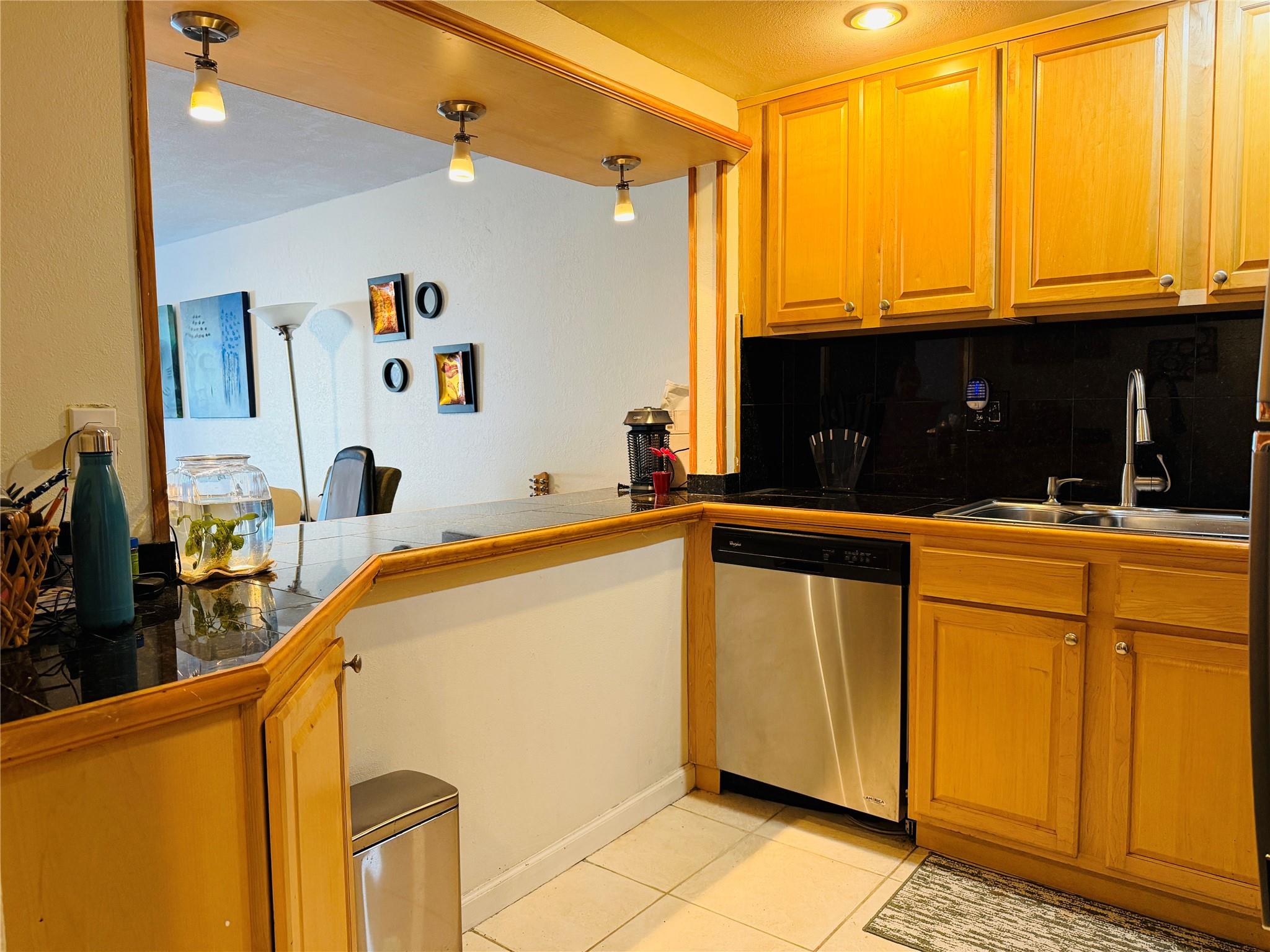 4118 NW 88th Avenue 107, Coral Springs, FL 33065