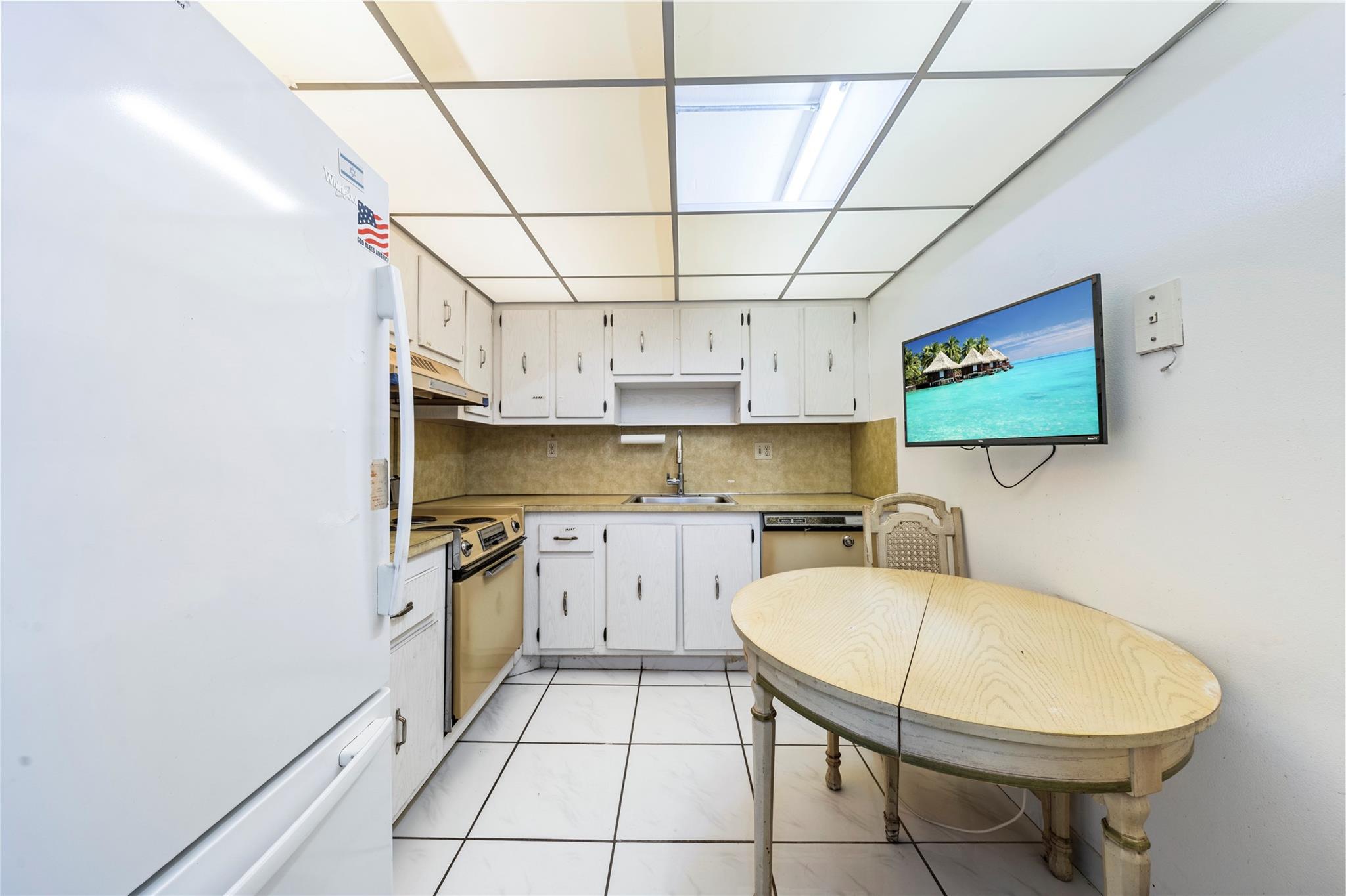 600 Three Islands Boulevard 301, Hallandale Beach, FL 33009