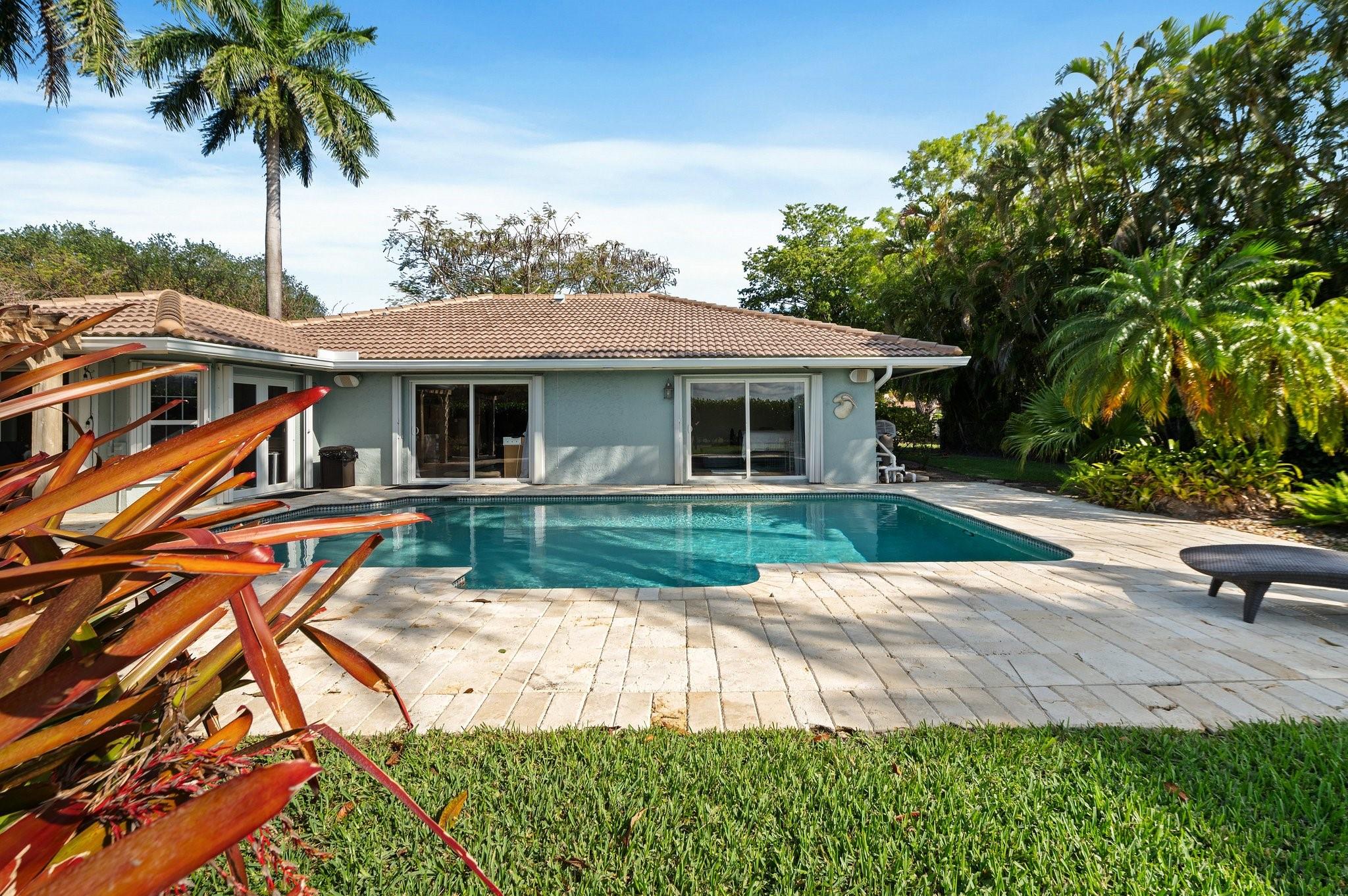 Photo for 10010 NW 11th Mnr, Coral Springs, FL 33071 - Listing #FX-10497303 10010 NW 11th Mnr, Coral Springs, FL 33071