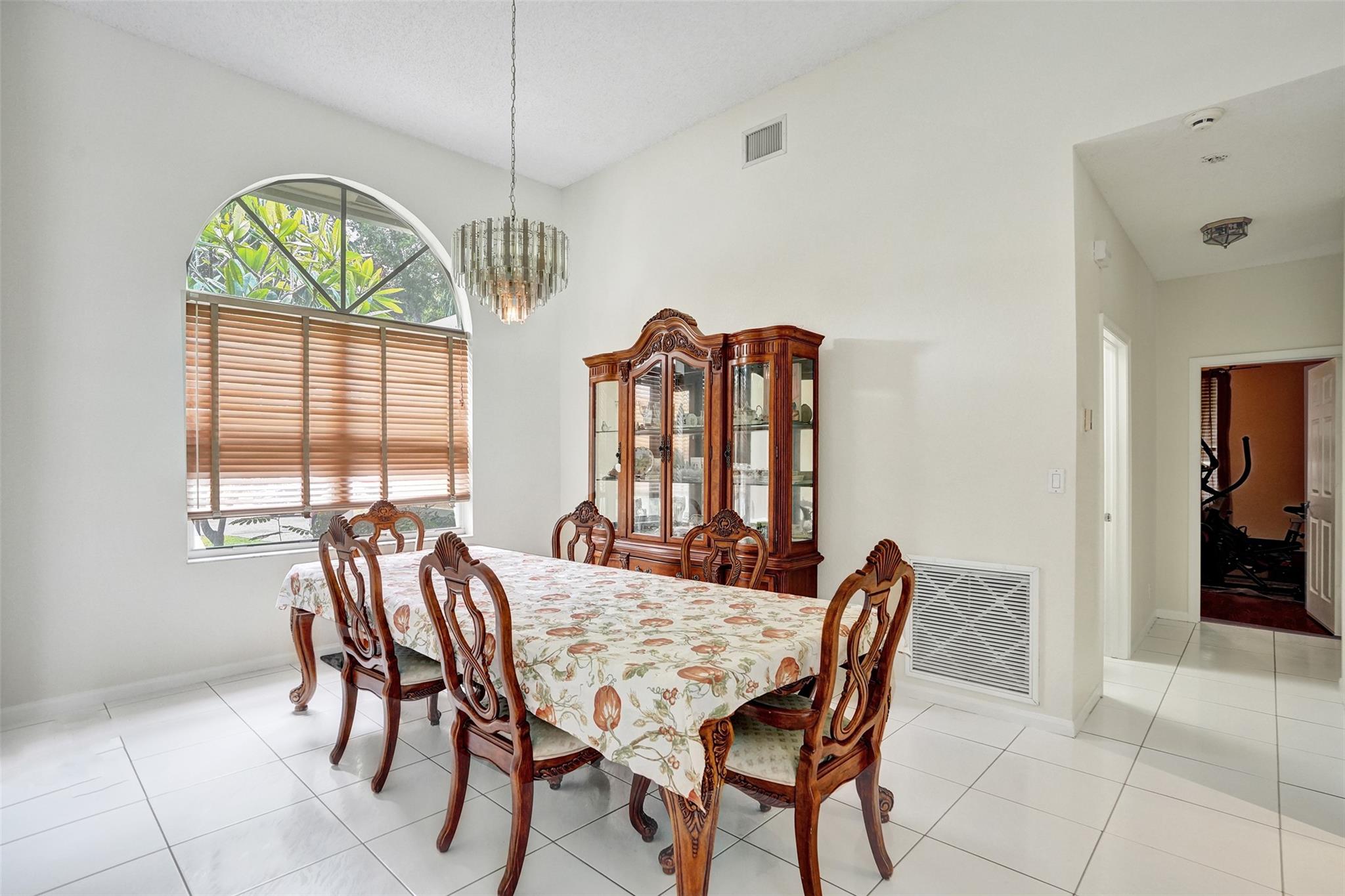 6411 NW 41st Street, Coral Springs, FL 33067