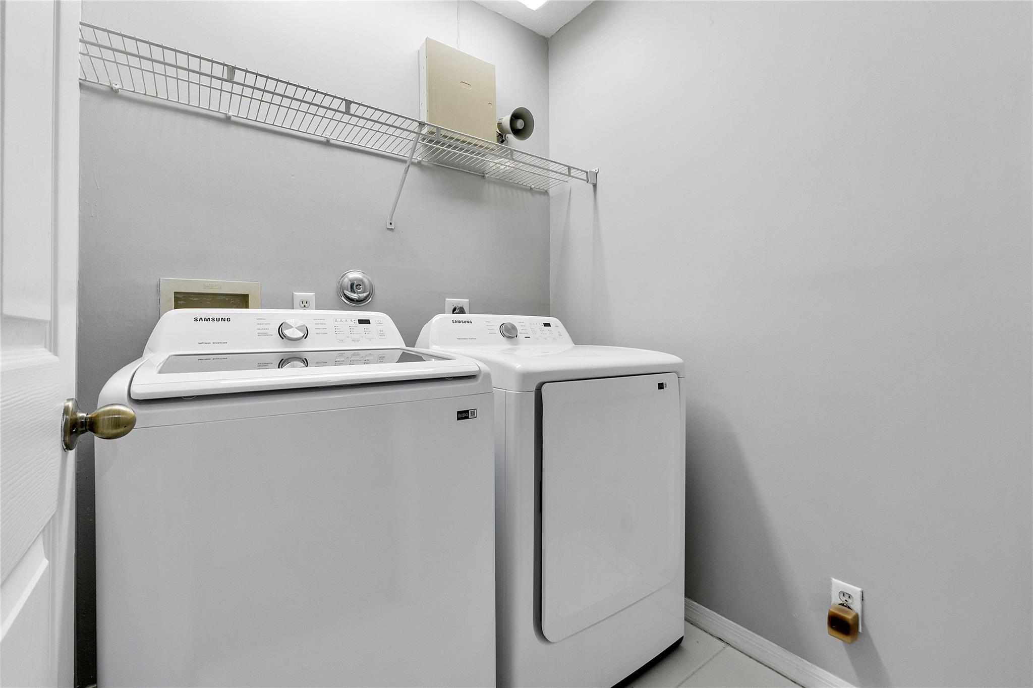 9664 Royal Palm Boulevard, Coral Springs, FL 33065