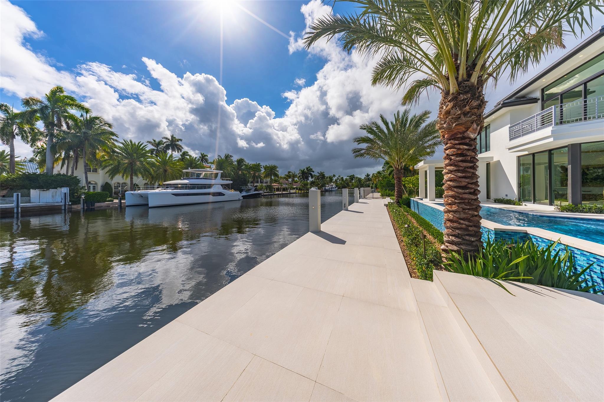 24 Fiesta Way, Fort Lauderdale, FL 33301