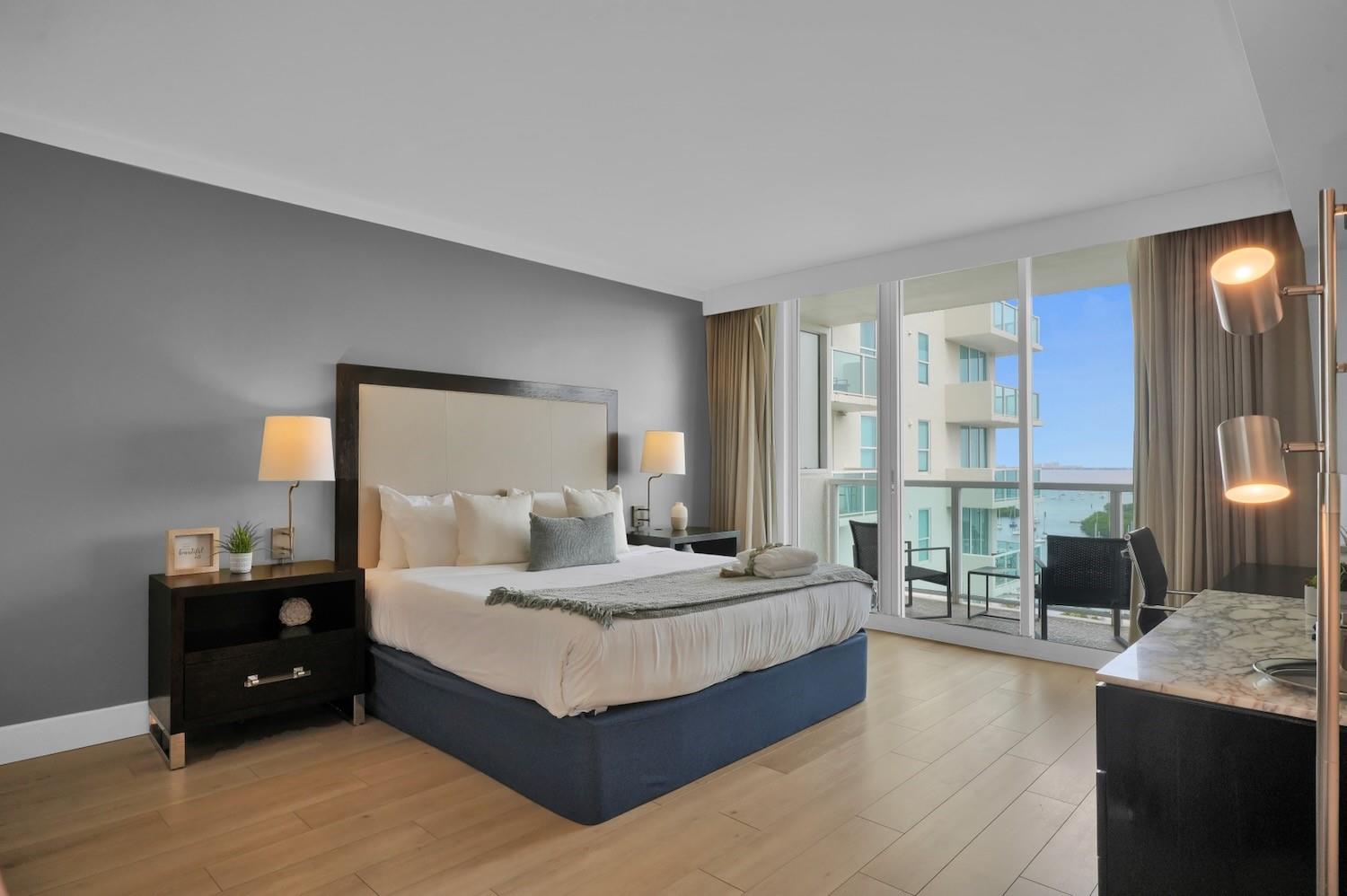 2889 Mcfarlane Road 1516, Miami, FL 33133