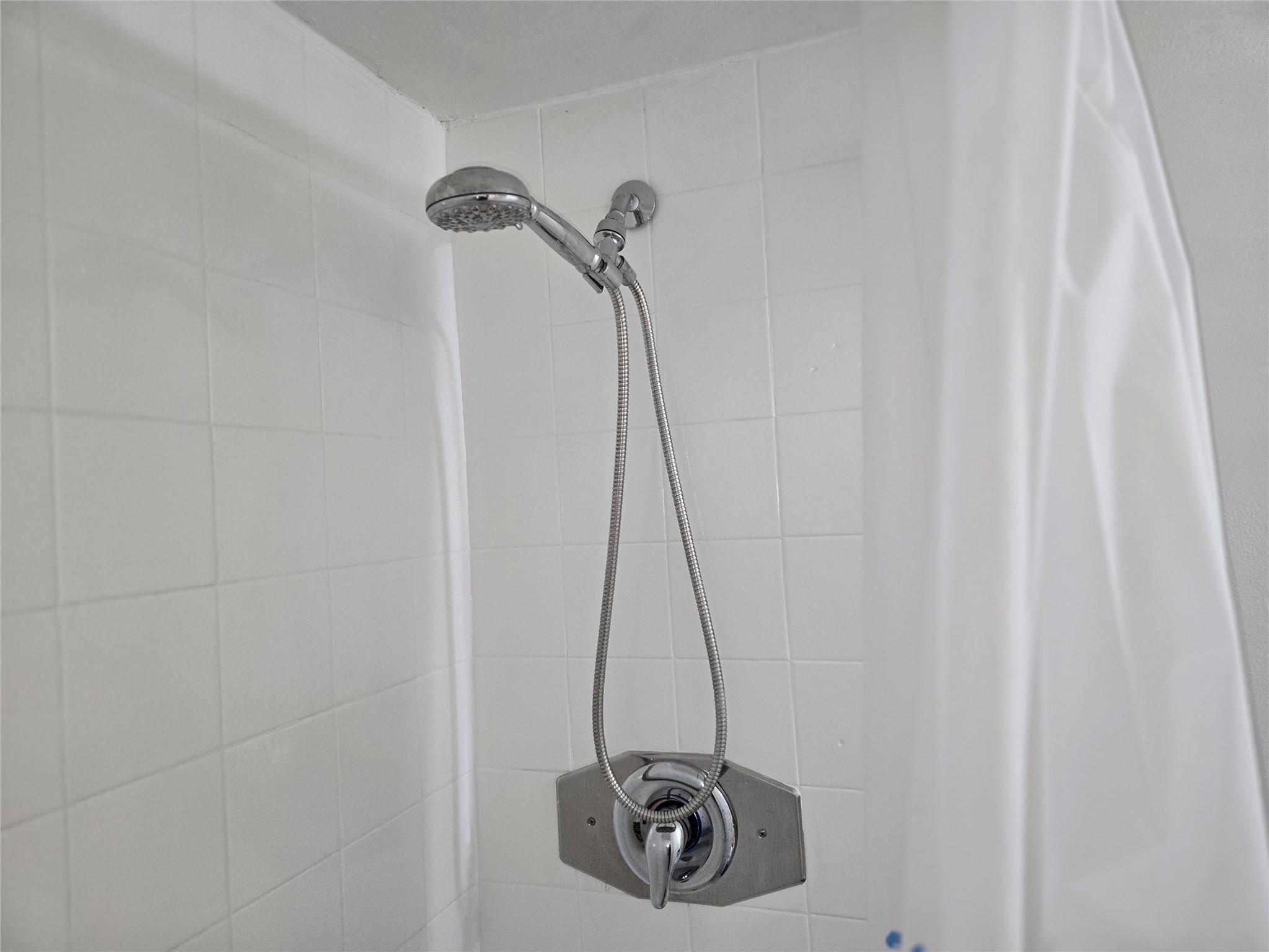 1100 NW 87th Avenue, Coral Springs, FL 33071