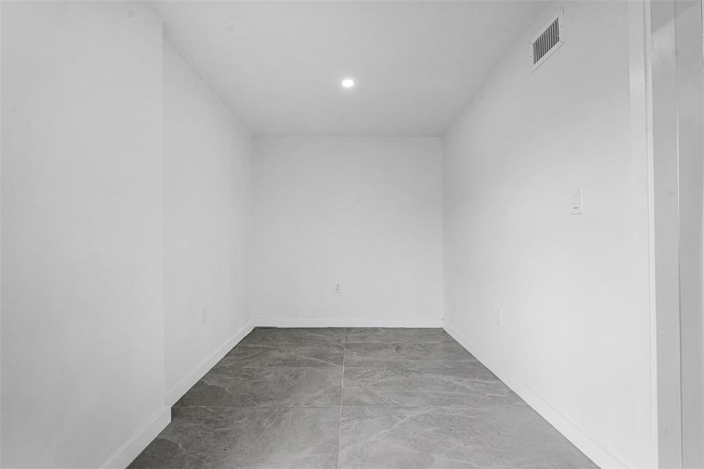 11406 NW 17th Avenue, Miami, FL 33167