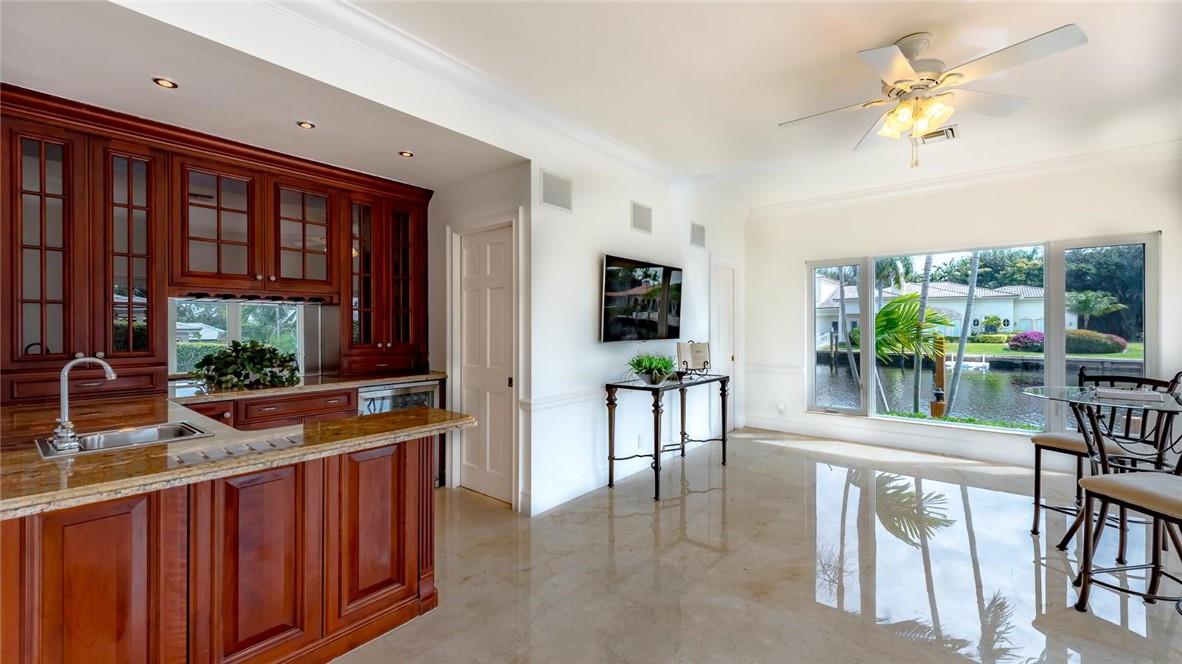 2 Compass Lane, Fort Lauderdale, FL 33308