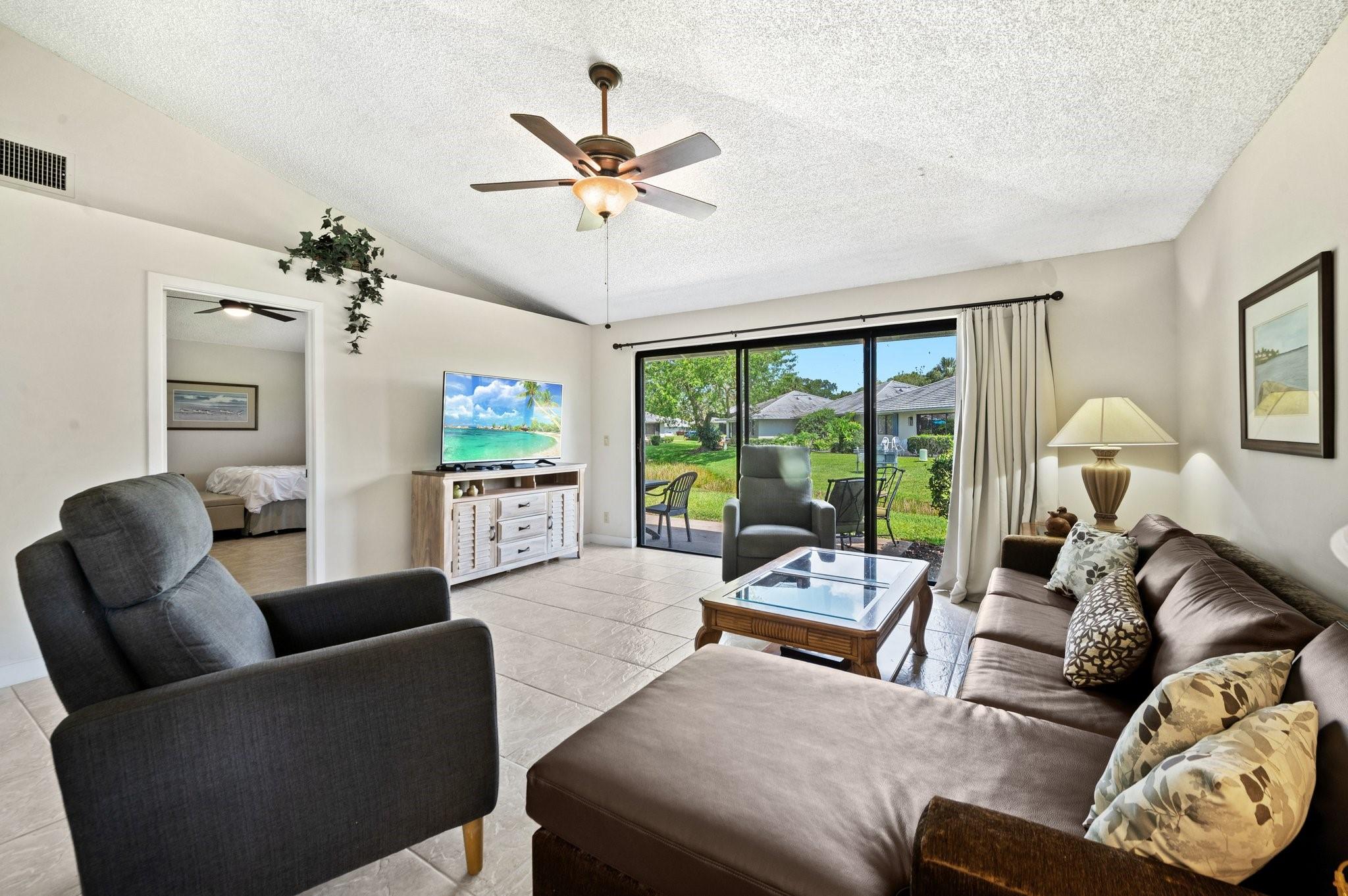 Photo for 616 Club Drive, 616, Palm Beach Gardens, FL 33418 - Listing #FX-10502346 616 Club Drive, 616, Palm Beach Gardens, FL 33418