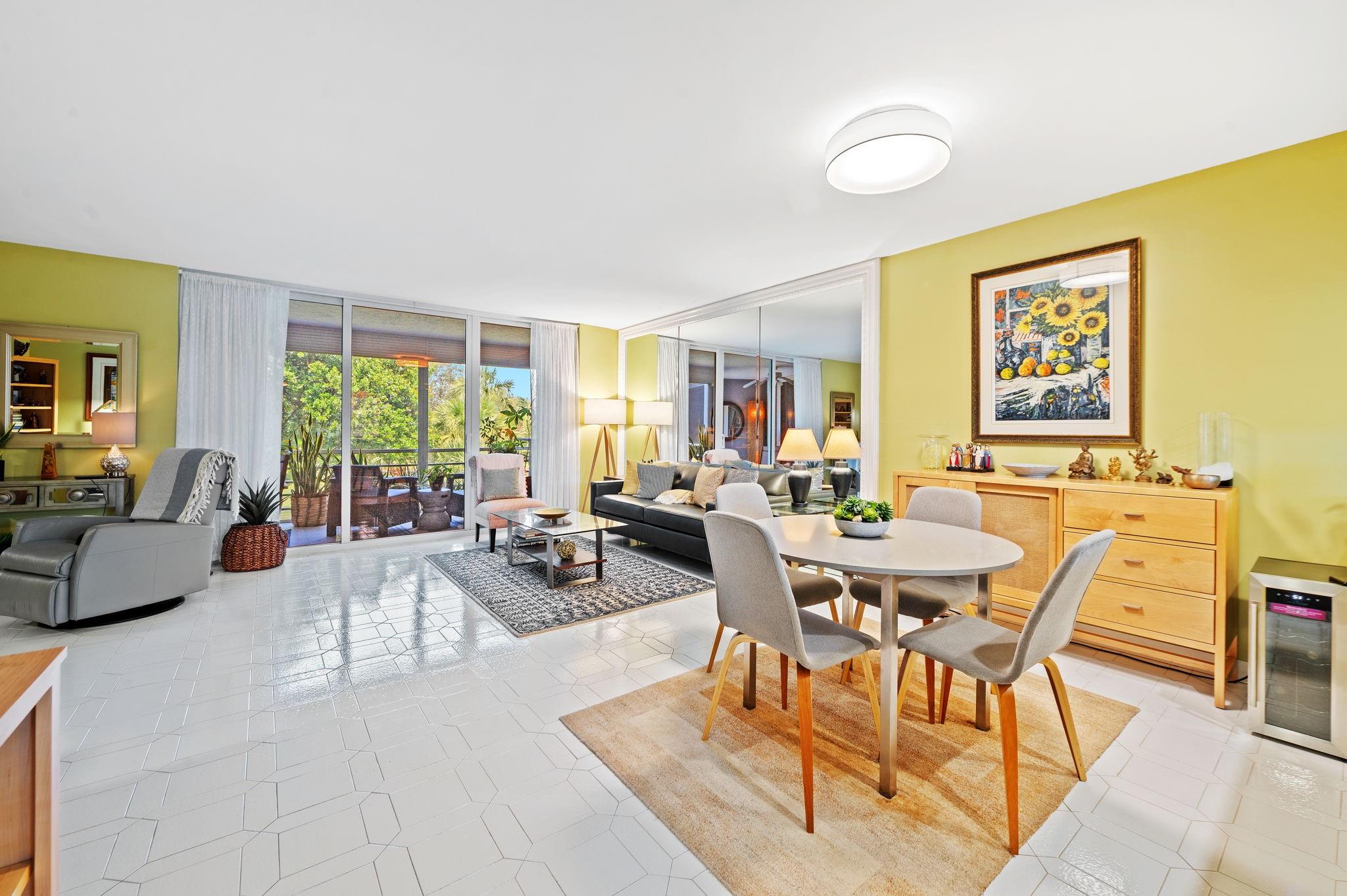 Photo for 3900 Oaks Clubhouse Drive, 305, Pompano Beach, FL 33069 - Listing #FX-10517147 3900 Oaks Clubhouse Drive, 305, Pompano Beach, FL 33069