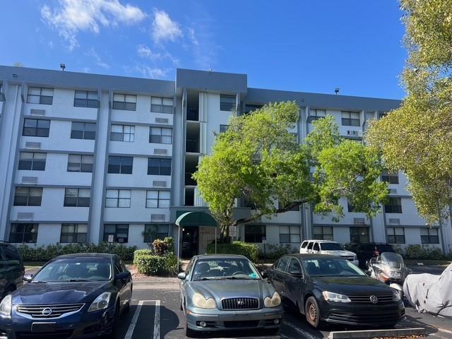 Photo for 2401 Riverside Drive, 110-B, Coral Springs, FL 33065 - listing #FX-10490001 2401 Riverside Drive, 110-B, Coral Springs, FL 33065