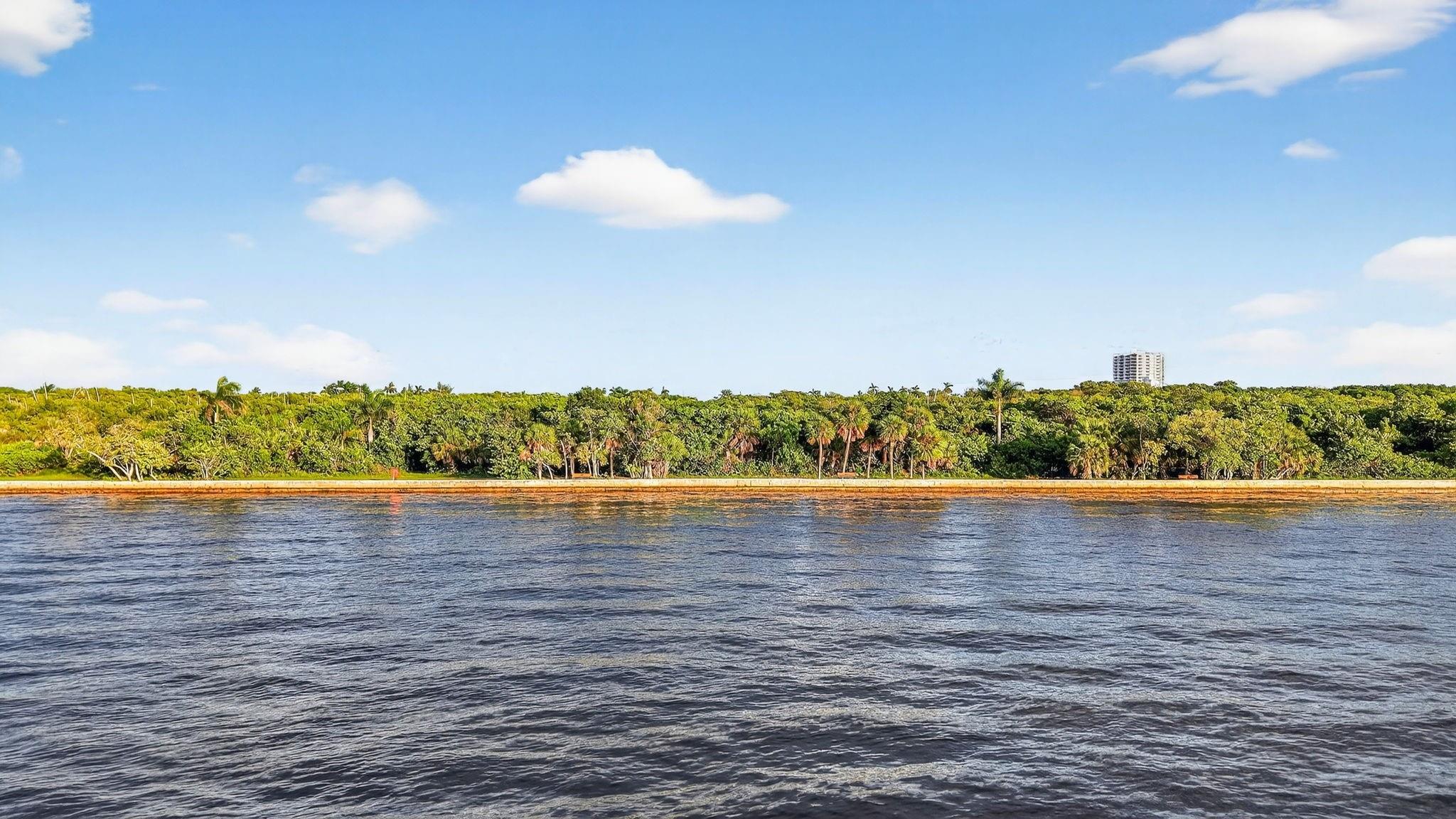 1918 Intracoastal Drive, Fort Lauderdale, FL 33305