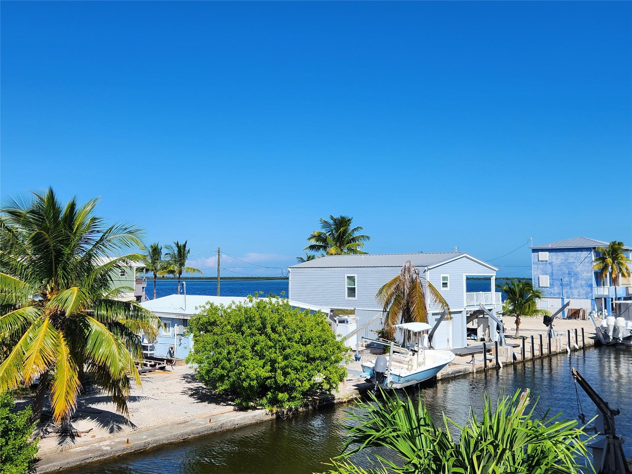 Photo for 31547 D Avenue, Big Pine Key, FL 33043 - listing #FX-10535954 31547 D Avenue, Big Pine Key, FL 33043