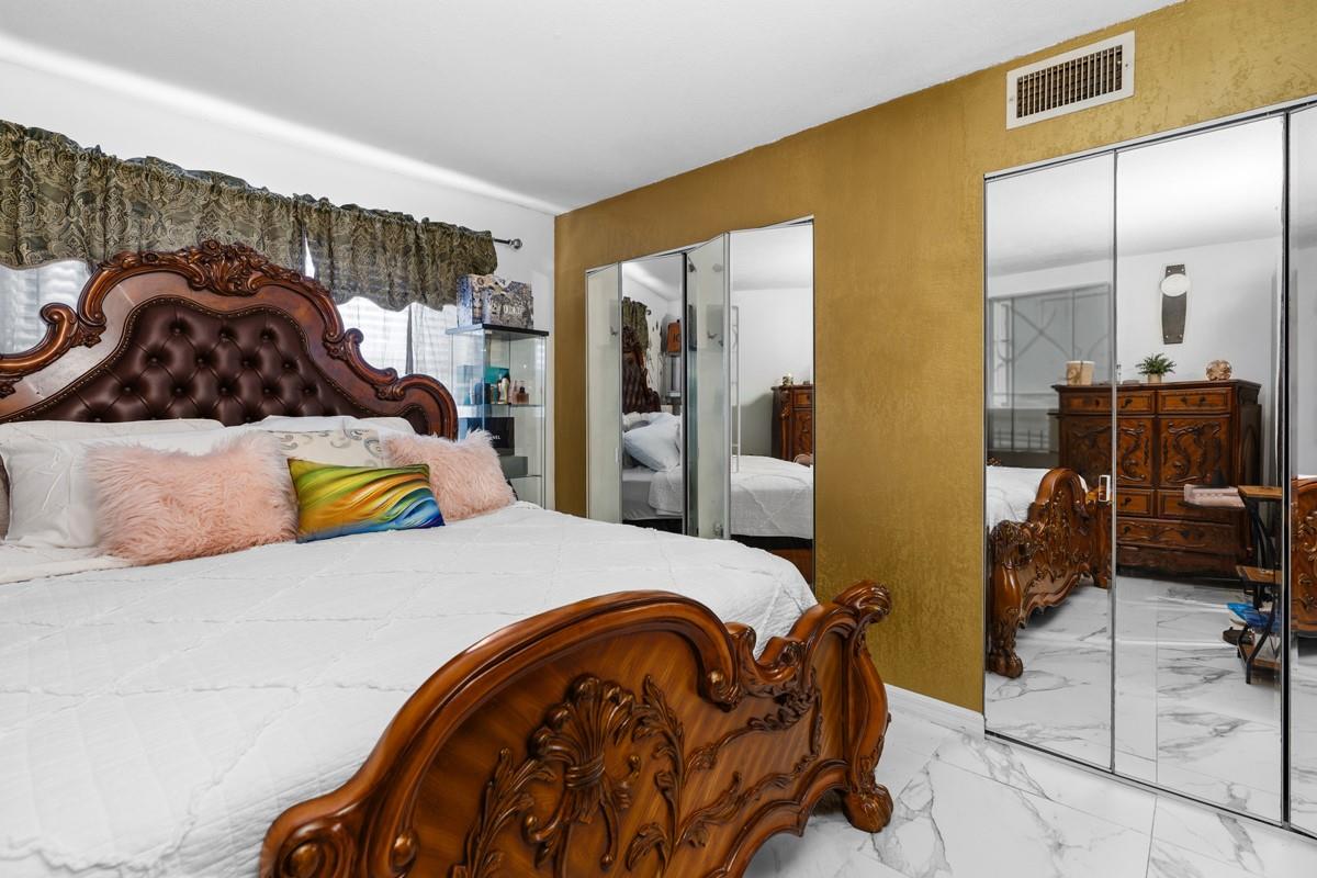 10762 La Placida Drive 7-107, Coral Springs, FL 33065