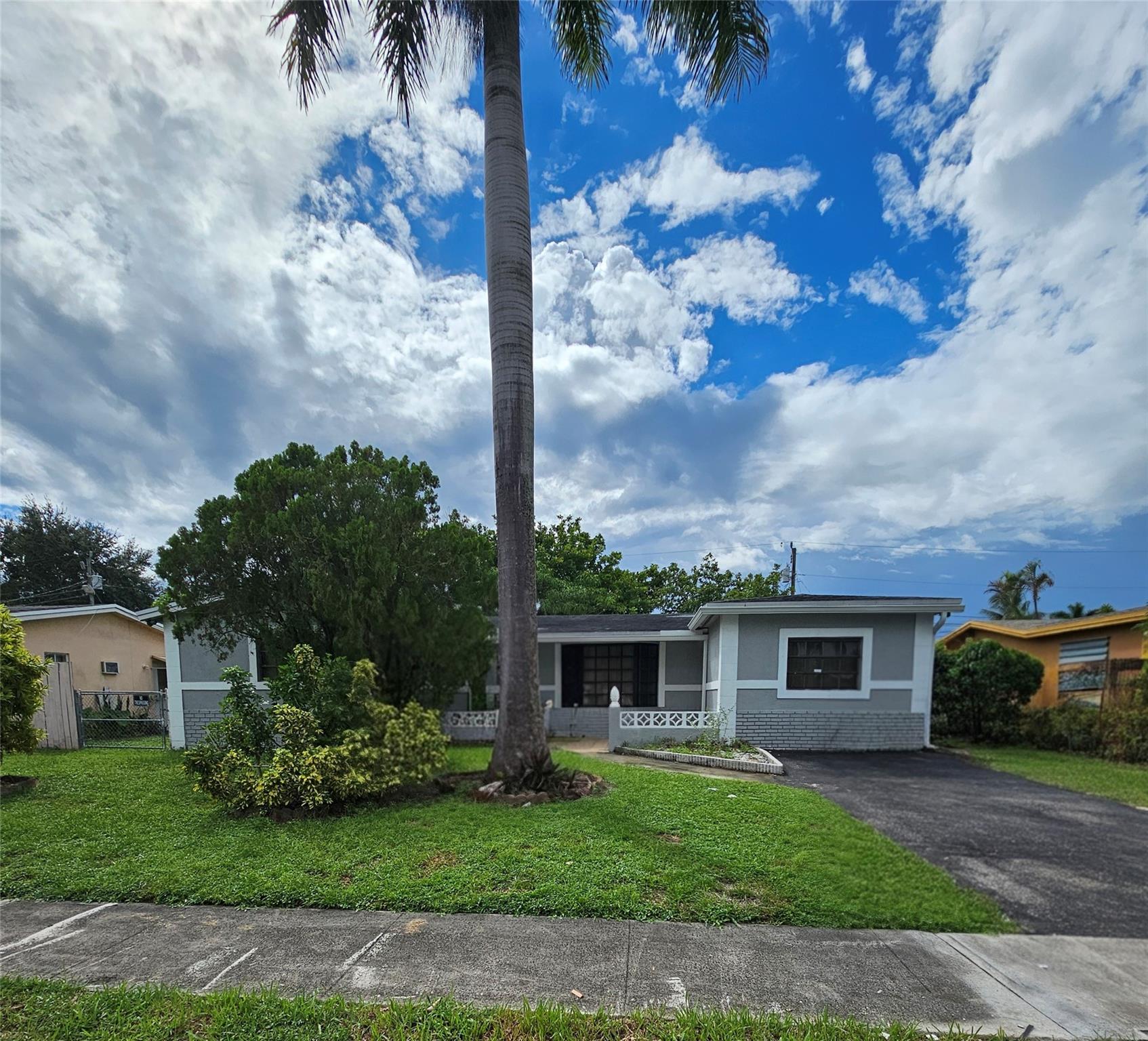 Photo for 3951 NW 36th Avenue, Lauderdale Lakes, FL 33309 - listing #FX-10535433 3951 NW 36th Avenue, Lauderdale Lakes, FL 33309