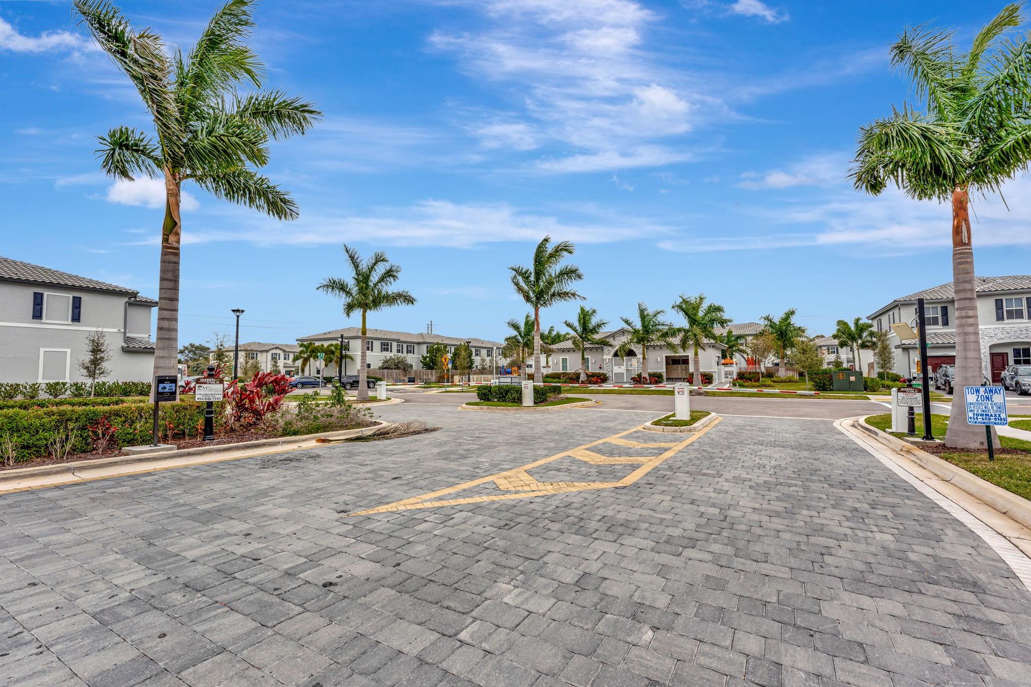 4668 NW 120th Way, Coral Springs, FL 33076