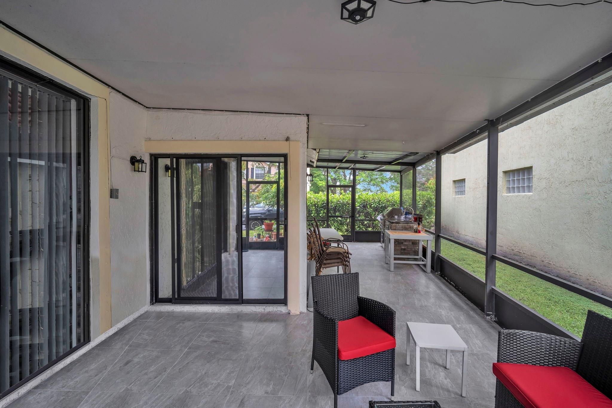 3471 NW 112th Avenue, Coral Springs, FL 33065