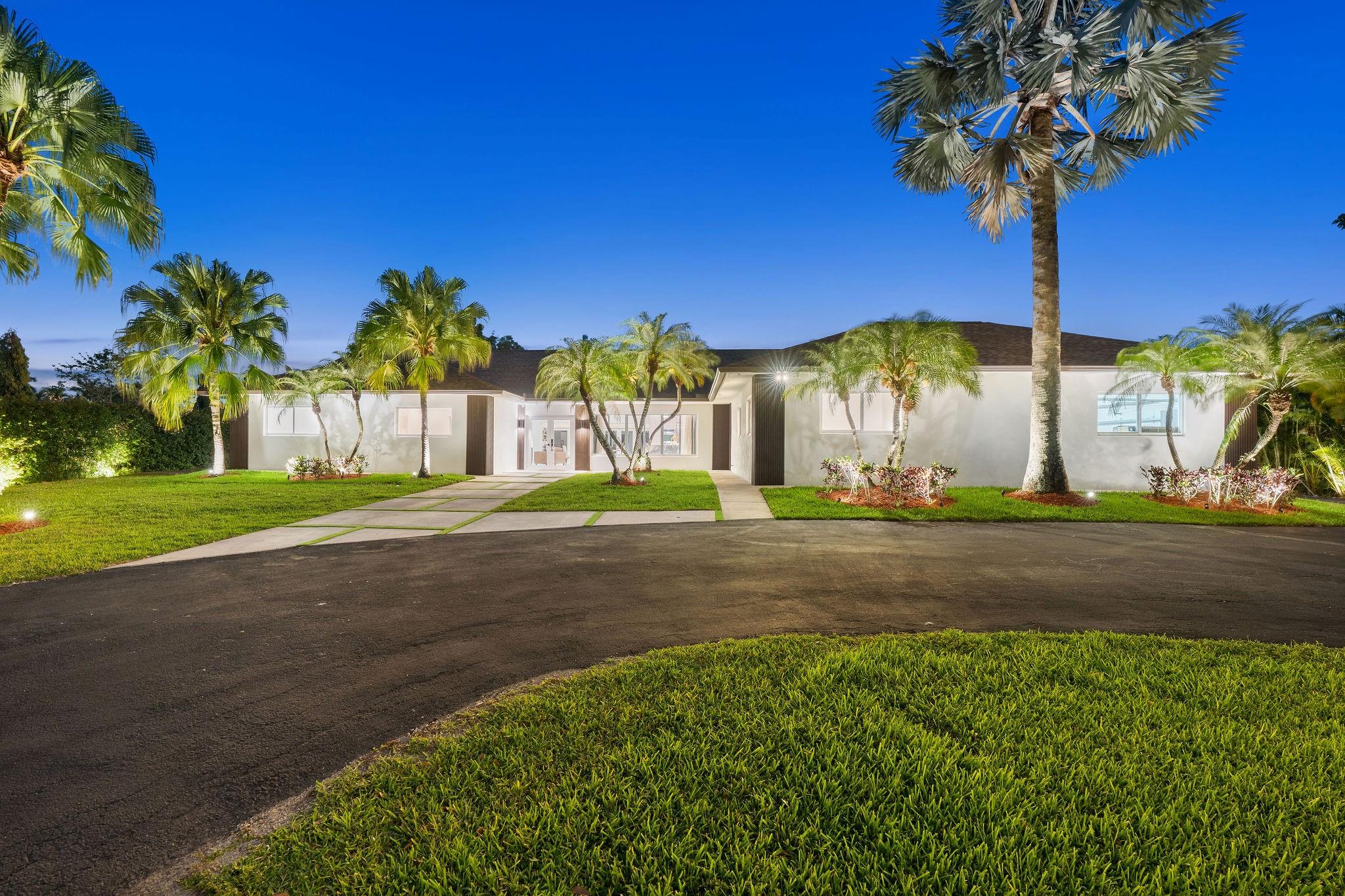 Photo for 13900 Mustang Trail, Southwest Ranches, FL 33330 - Listing #FX-10531292 13900 Mustang Trail, Southwest Ranches, FL 33330