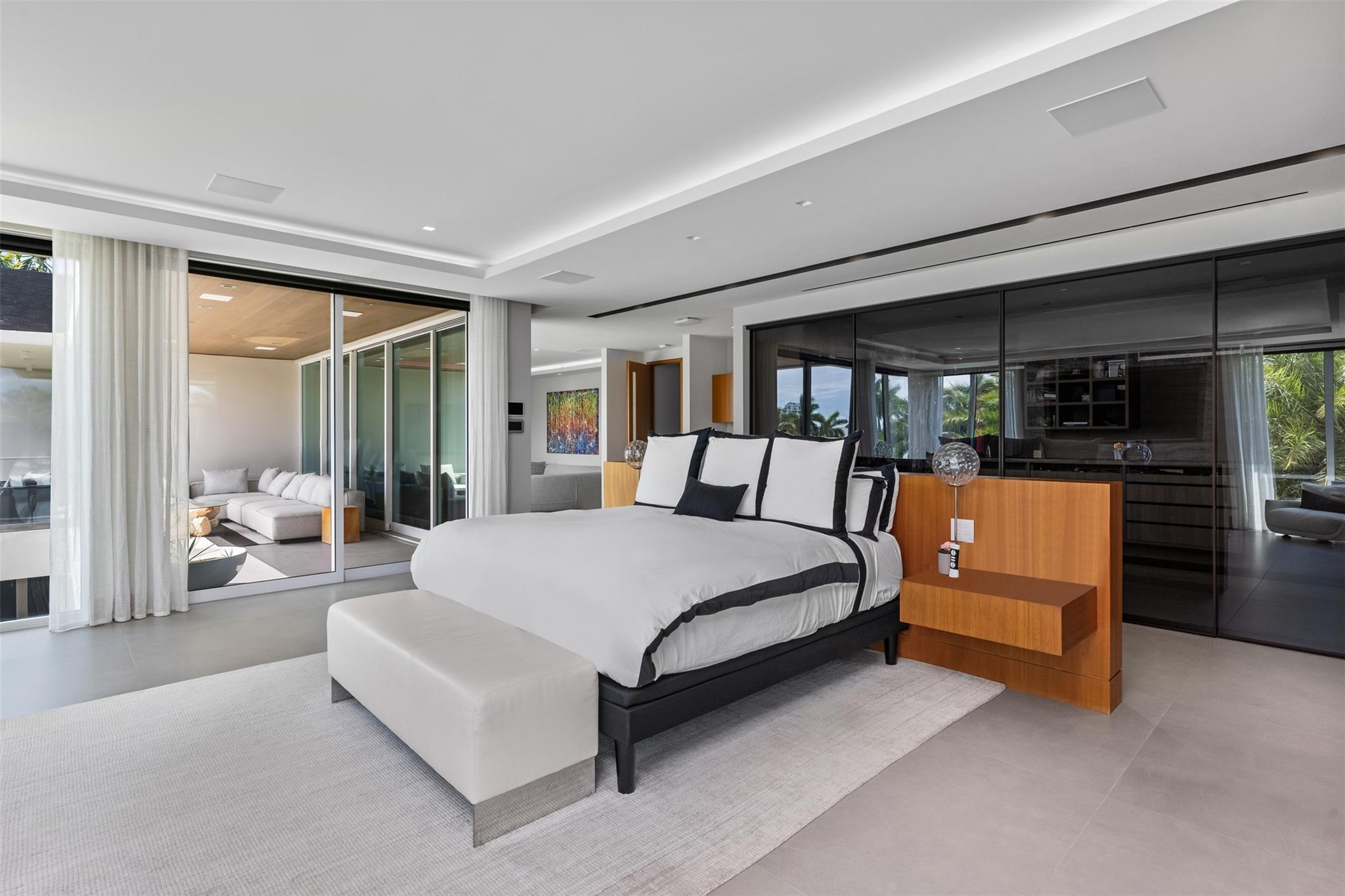 650 Royal Plaza Drive, Fort Lauderdale, FL 33301