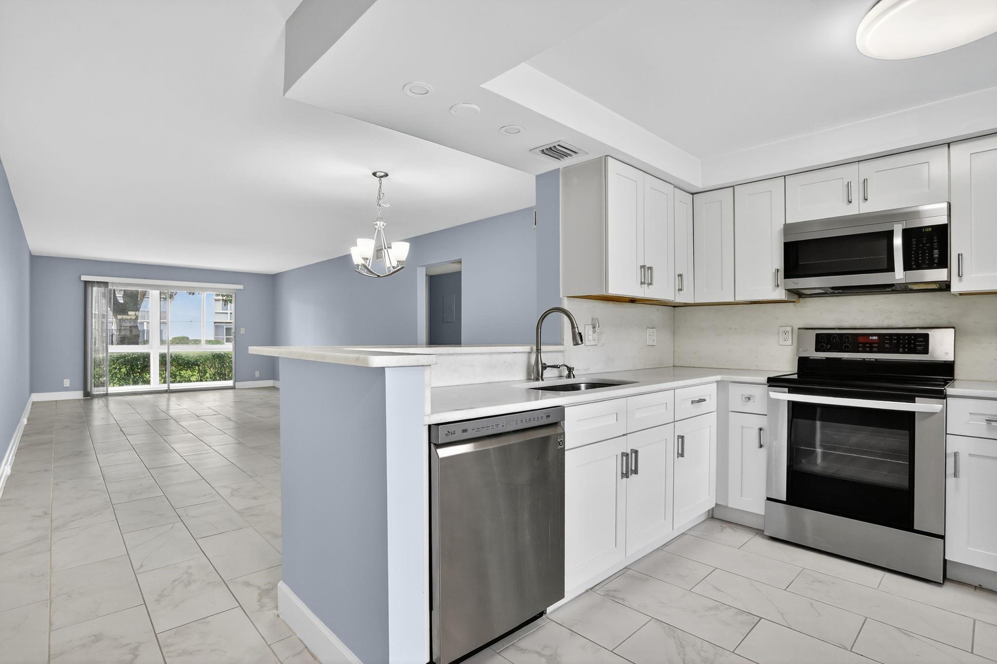 Photo for 2003 Granada Drive, F1, Coconut Creek, FL 33066 - listing #FX-10528237 2003 Granada Drive, F1, Coconut Creek, FL 33066