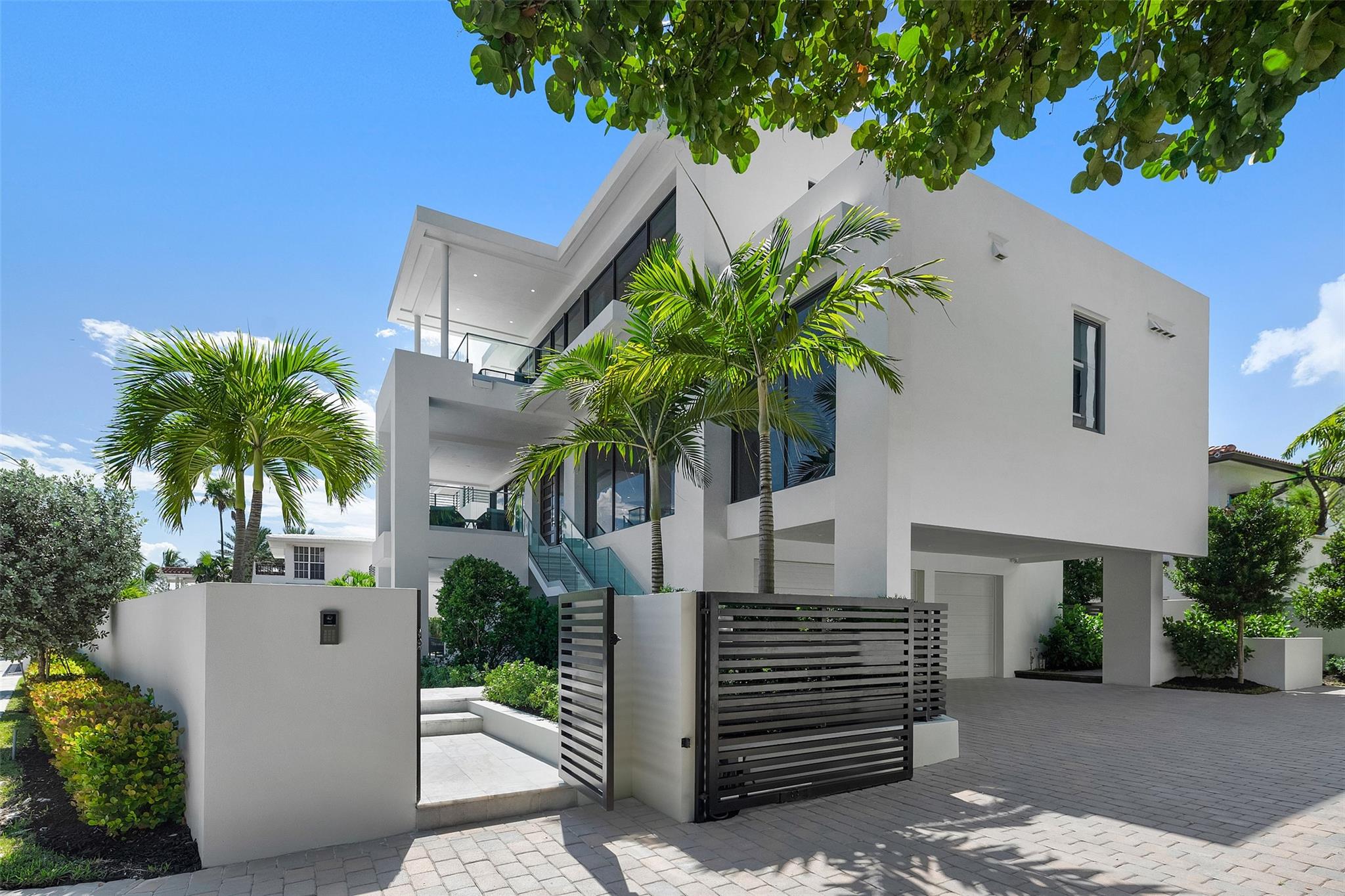 1813 N Fort Lauderdale Beach Boulevard, Fort Lauderdale, FL 33305