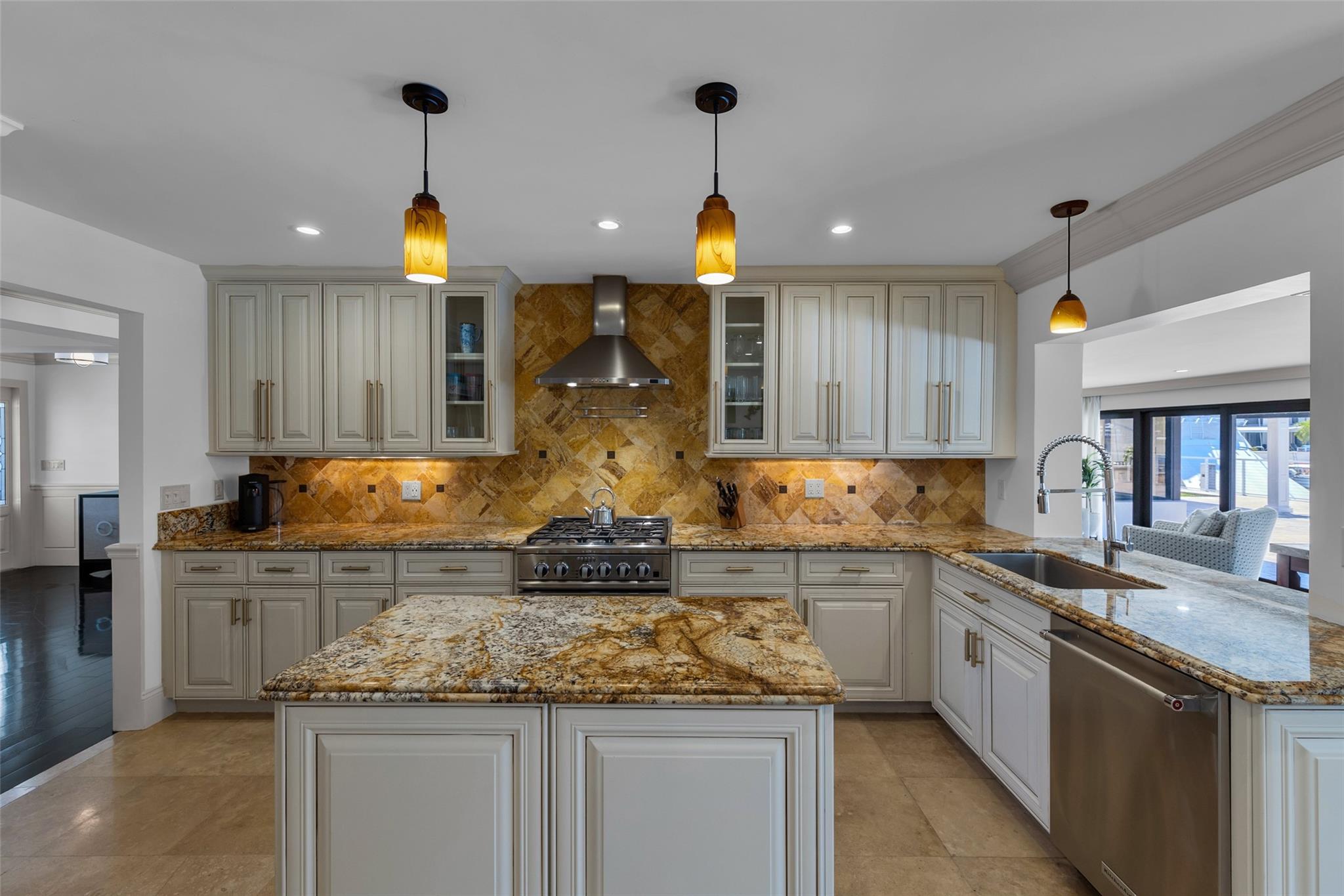 633 4th Key Drive, Fort Lauderdale, FL 33304