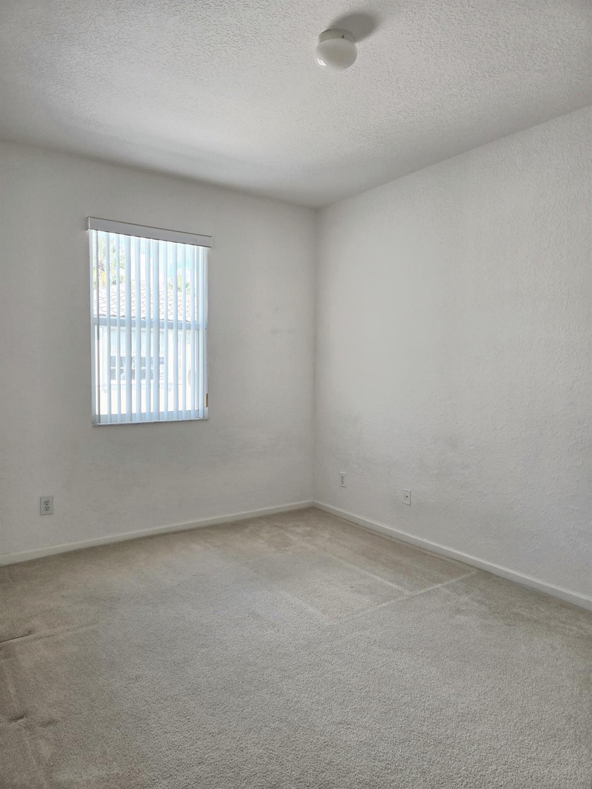 10589 NW 56th Place, Coral Springs, FL 33076