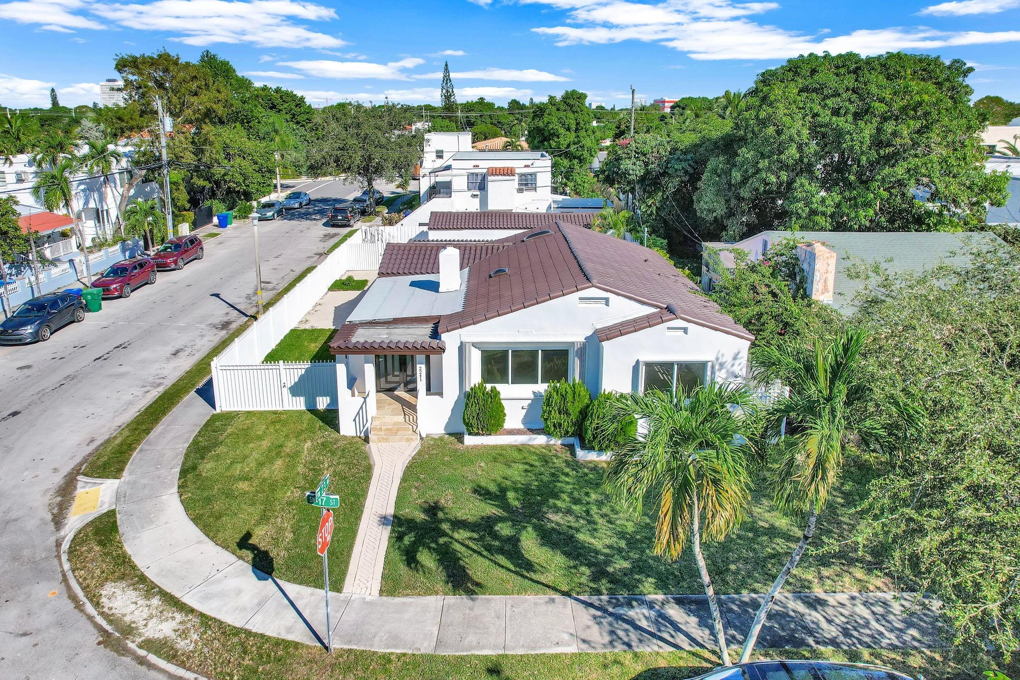 2291 SW 17th Street, Miami, FL 33145