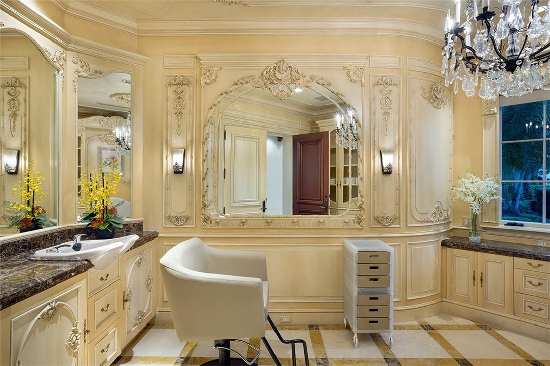 2900 NE 37th Street, Fort Lauderdale, FL 33308