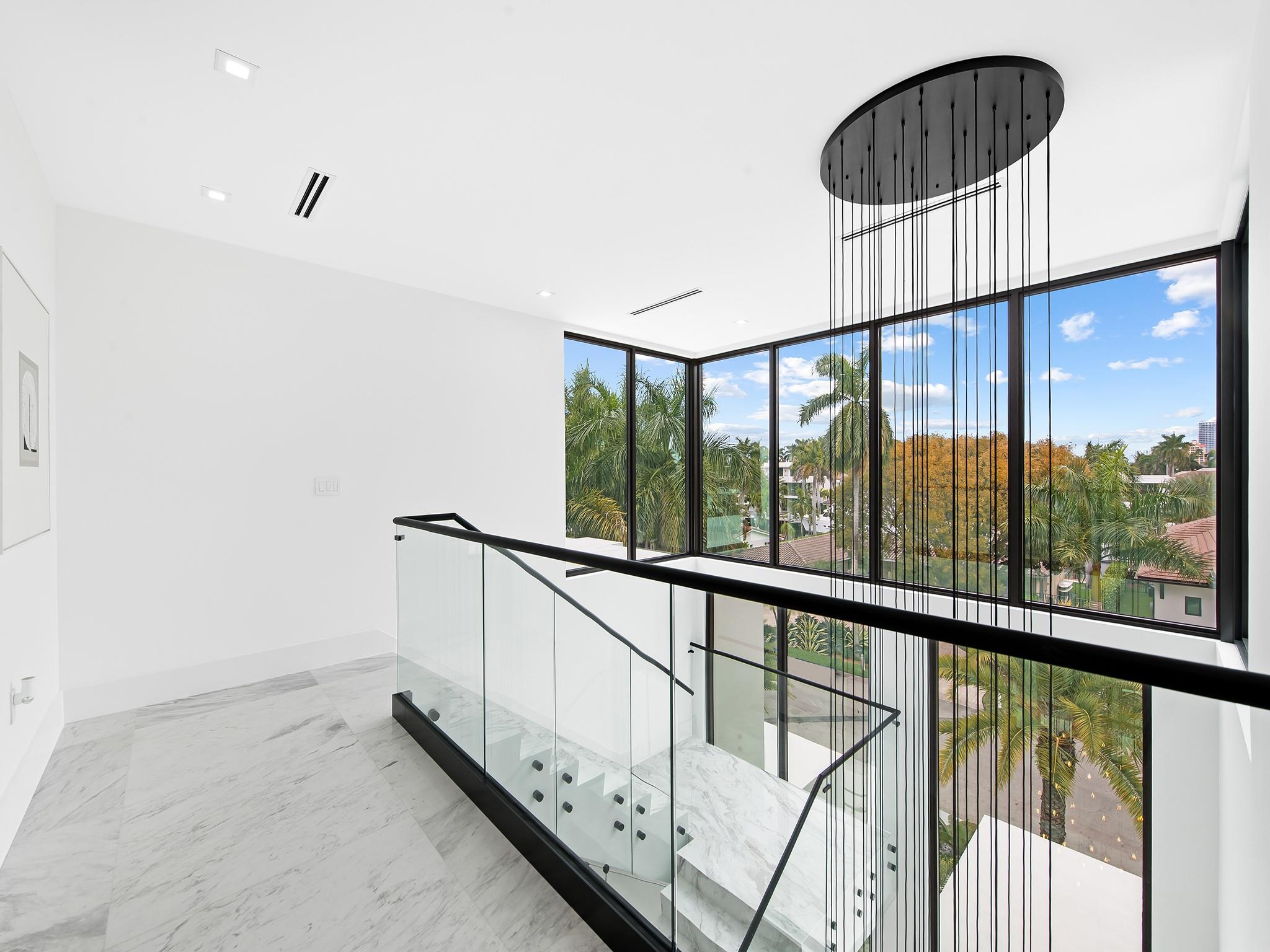 111 Fiesta Way, Fort Lauderdale, FL 33301