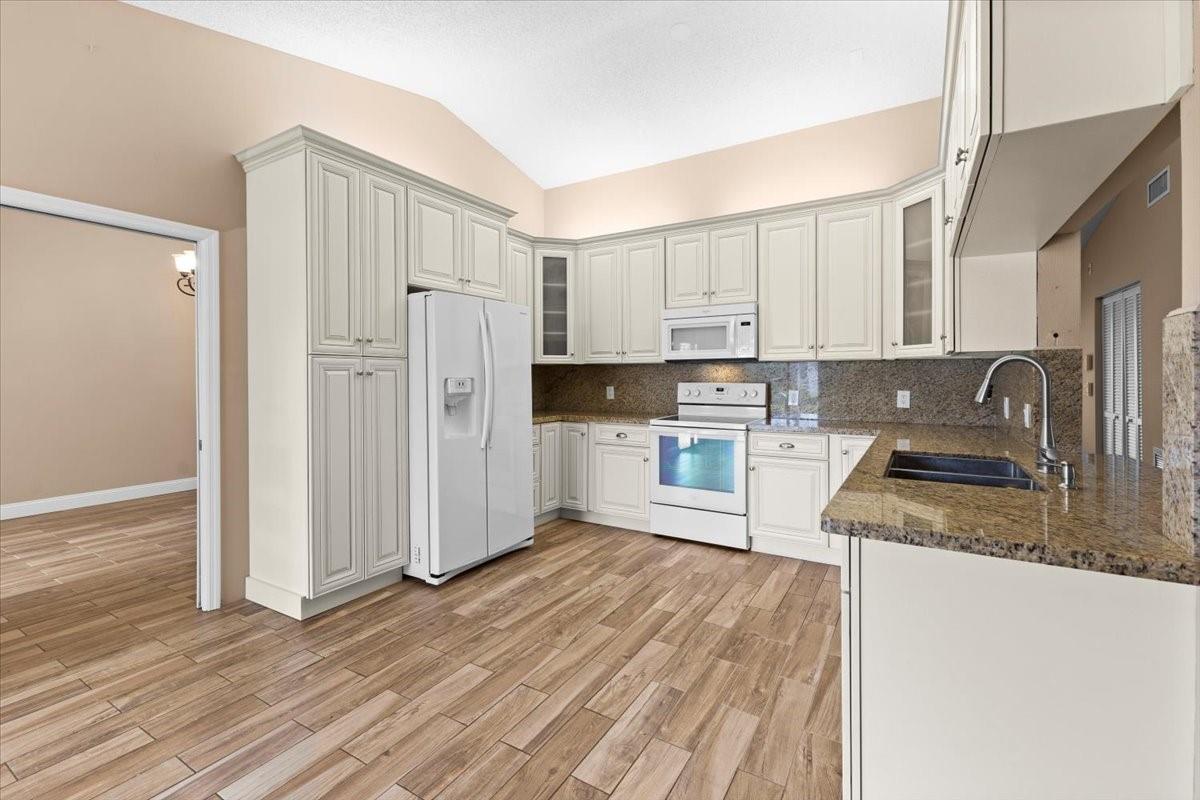 kitchen to dining room