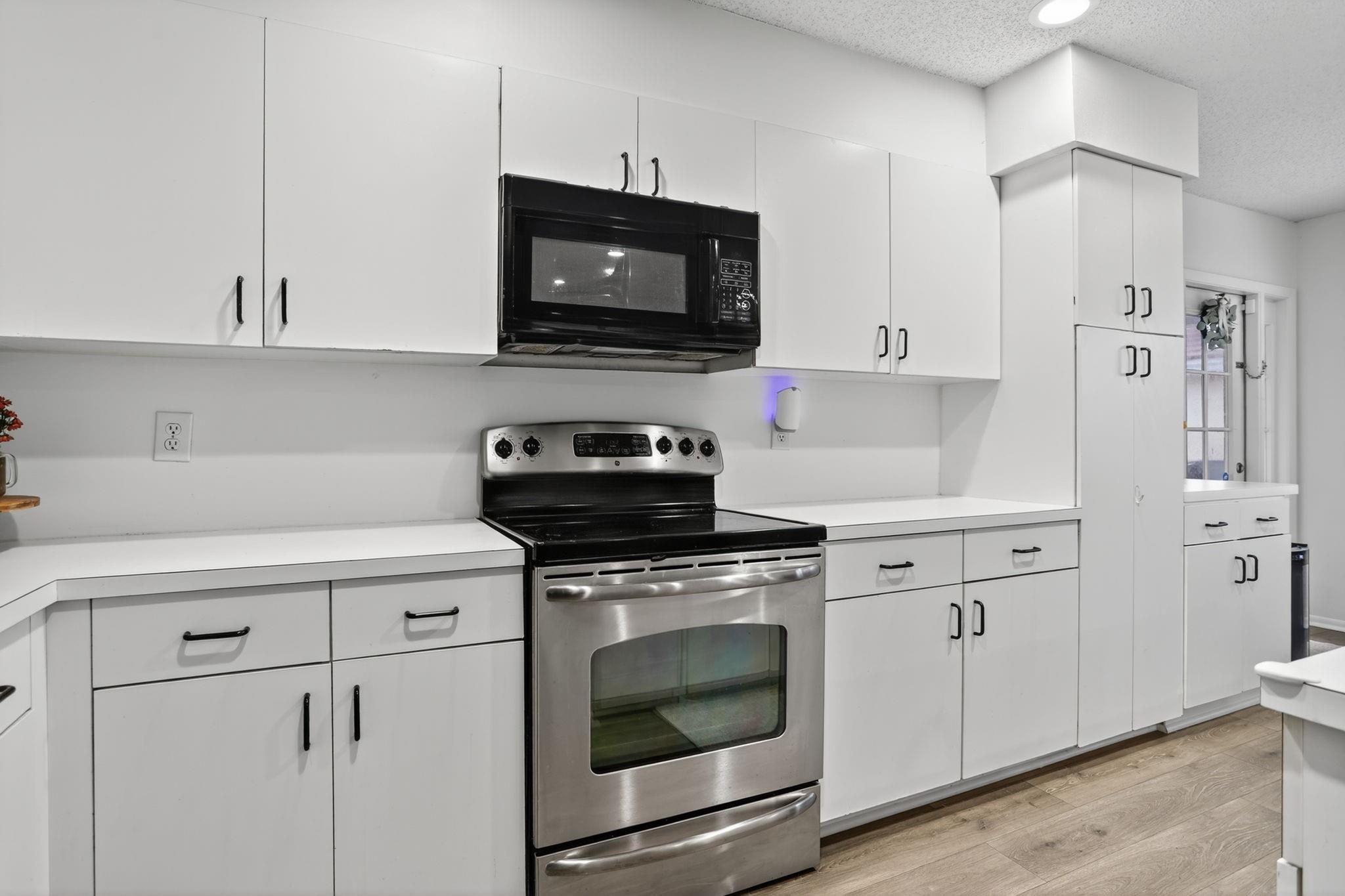 11461 Lakeview Drive 8, Coral Springs, FL 33071