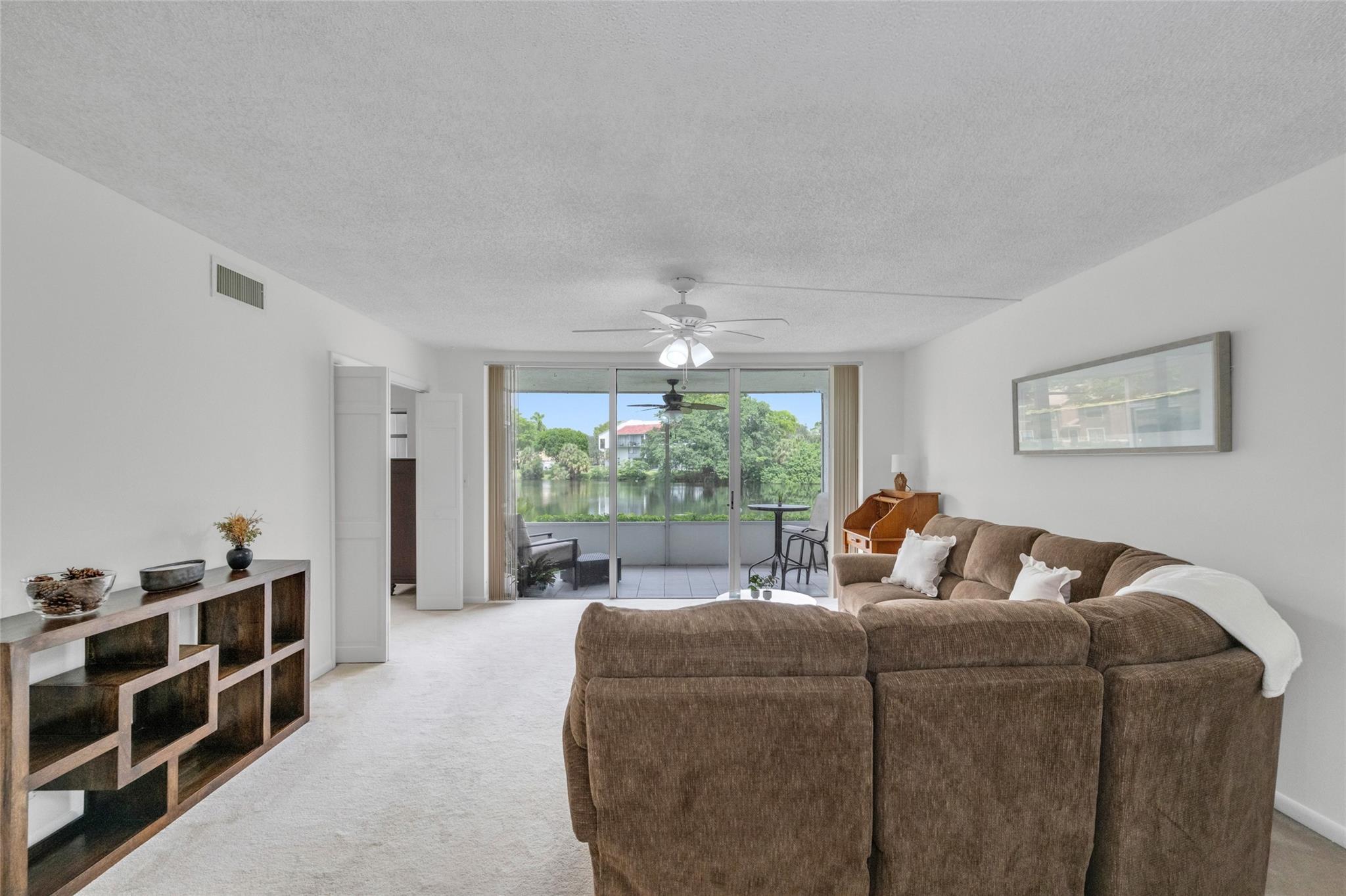 2850 S Forest Hills Boulevard 105, Coral Springs, FL 33065