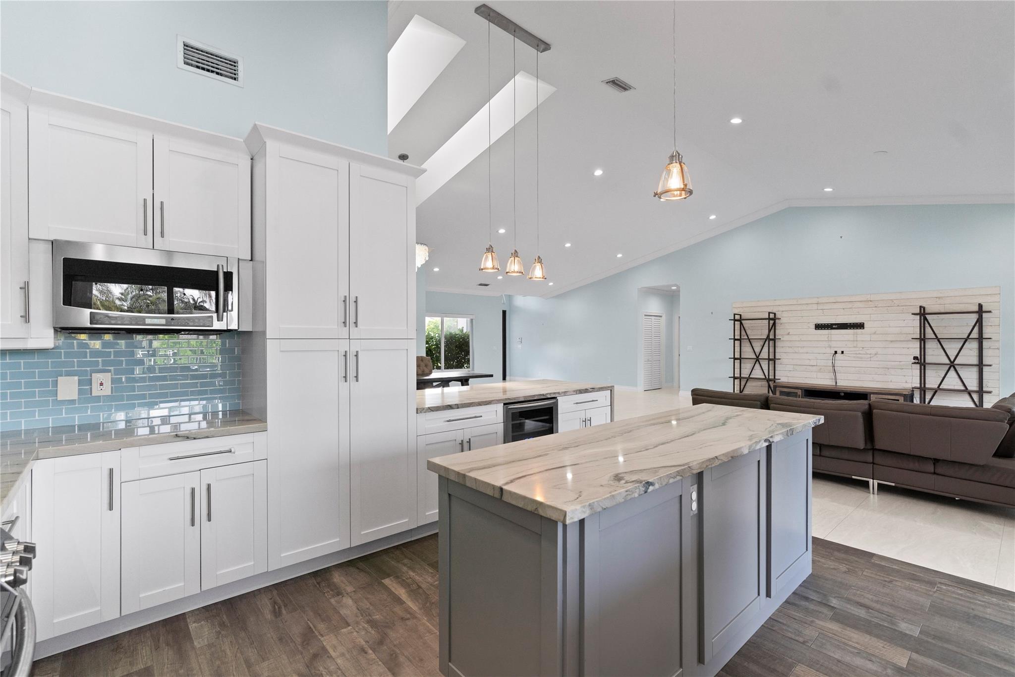 Photo for 1141 NW 101st Avenue, Plantation, FL 33322 - Listing #FX-10503222 1141 NW 101st Avenue, Plantation, FL 33322
