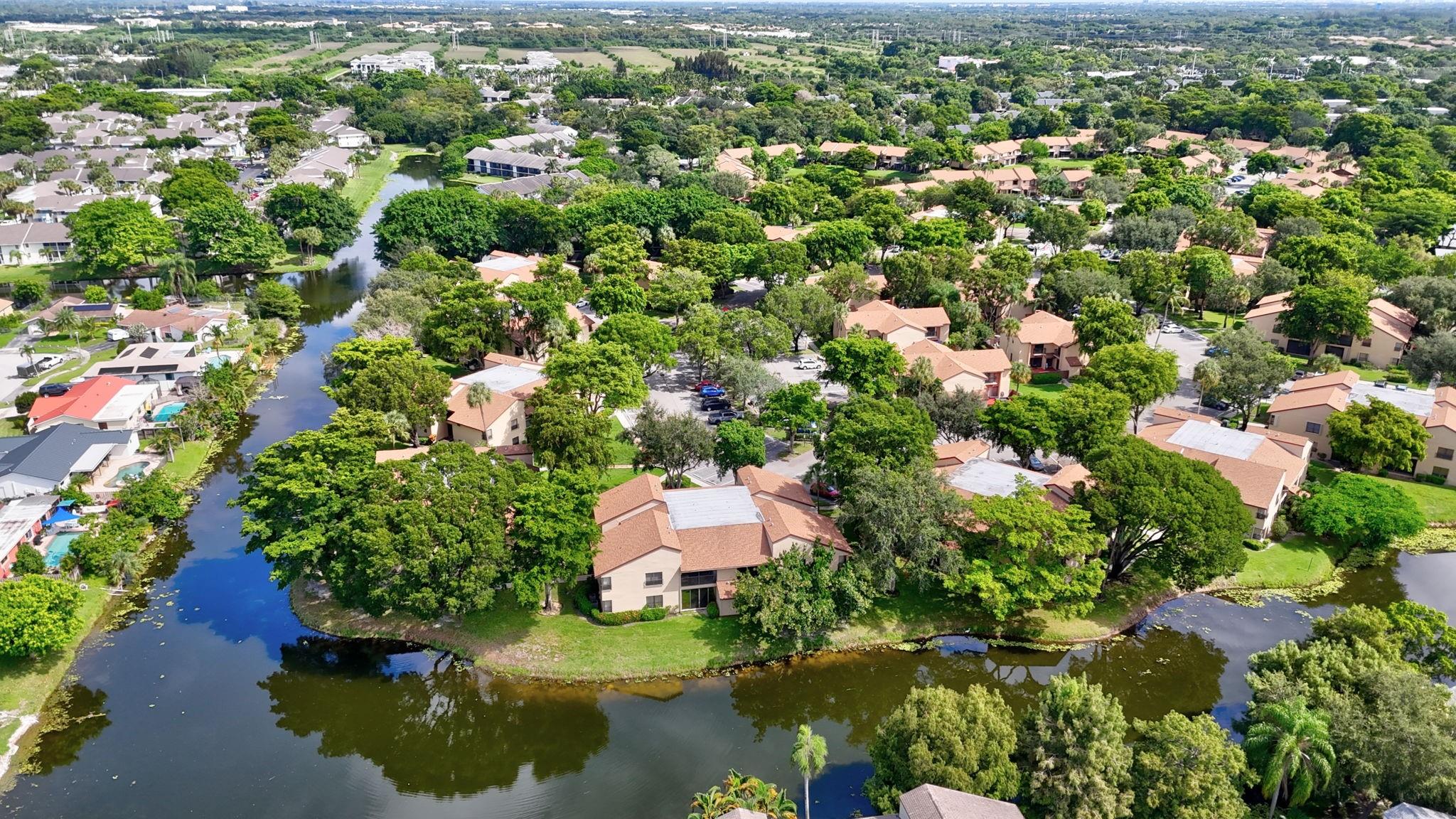 Photo for 3751 Cocoplum Circle, 3564, Coconut Creek, FL 33063 - Listing #FX-10525620 3751 Cocoplum Circle, 3564, Coconut Creek, FL 33063