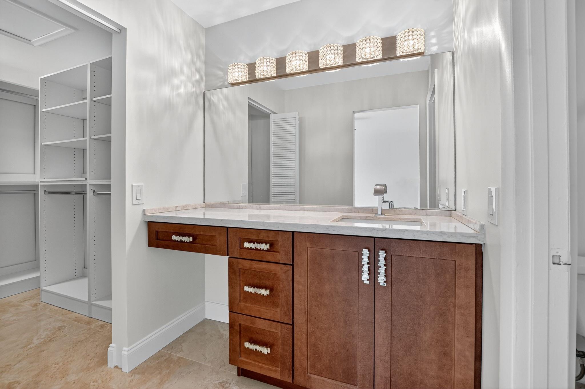 21476 Juego Circle 8C, Boca Raton, FL 33433