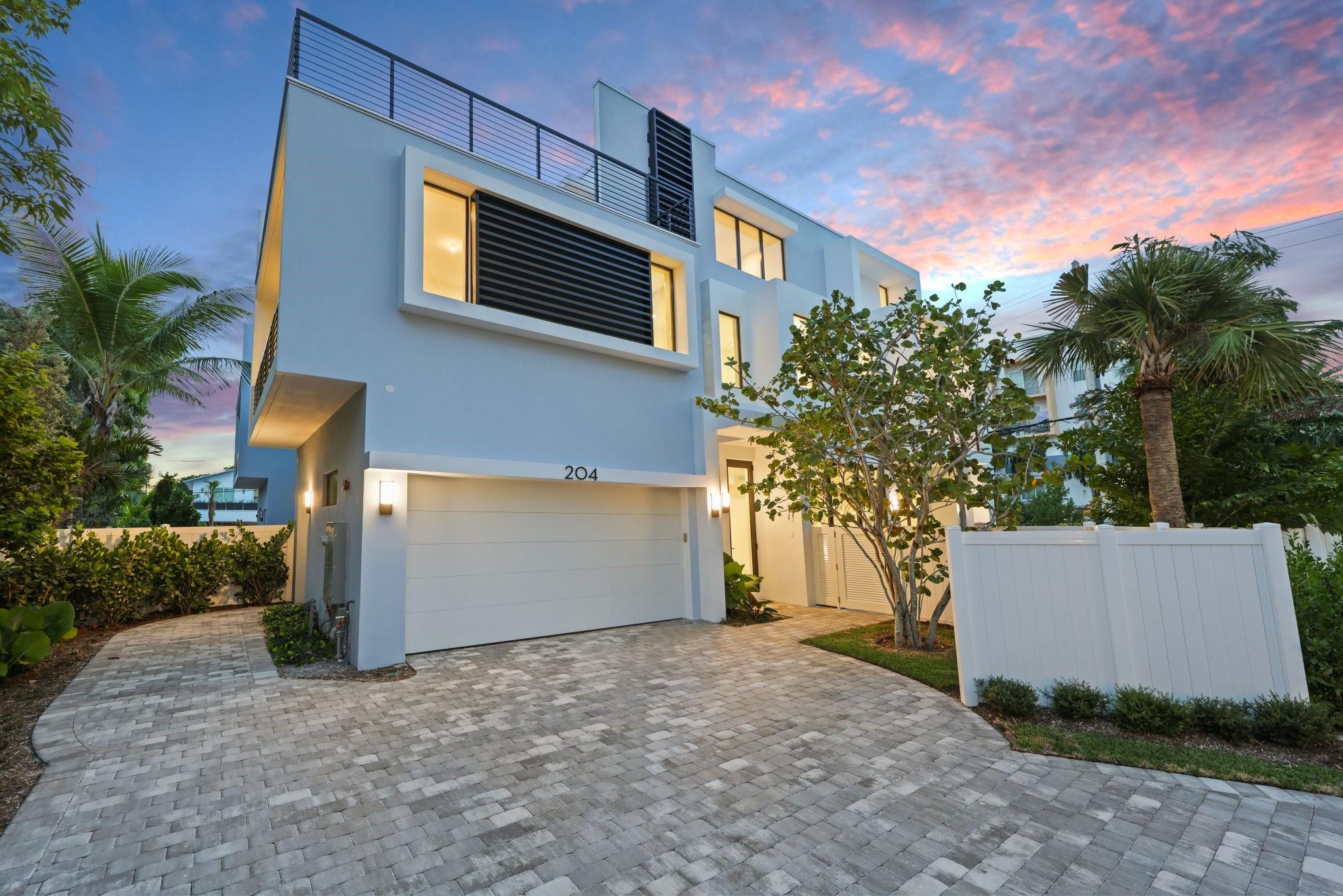 Photo for 204 Osceola Park Lane, Delray Beach, FL 33483 - Listing #FX-10504715 204 Osceola Park Lane, Delray Beach, FL 33483
