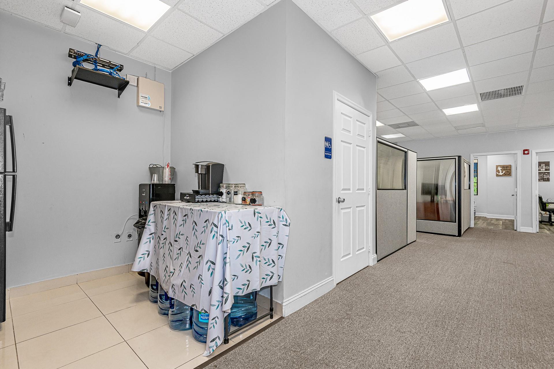 7301 Wiles Road 203, Coral Springs, FL 33067