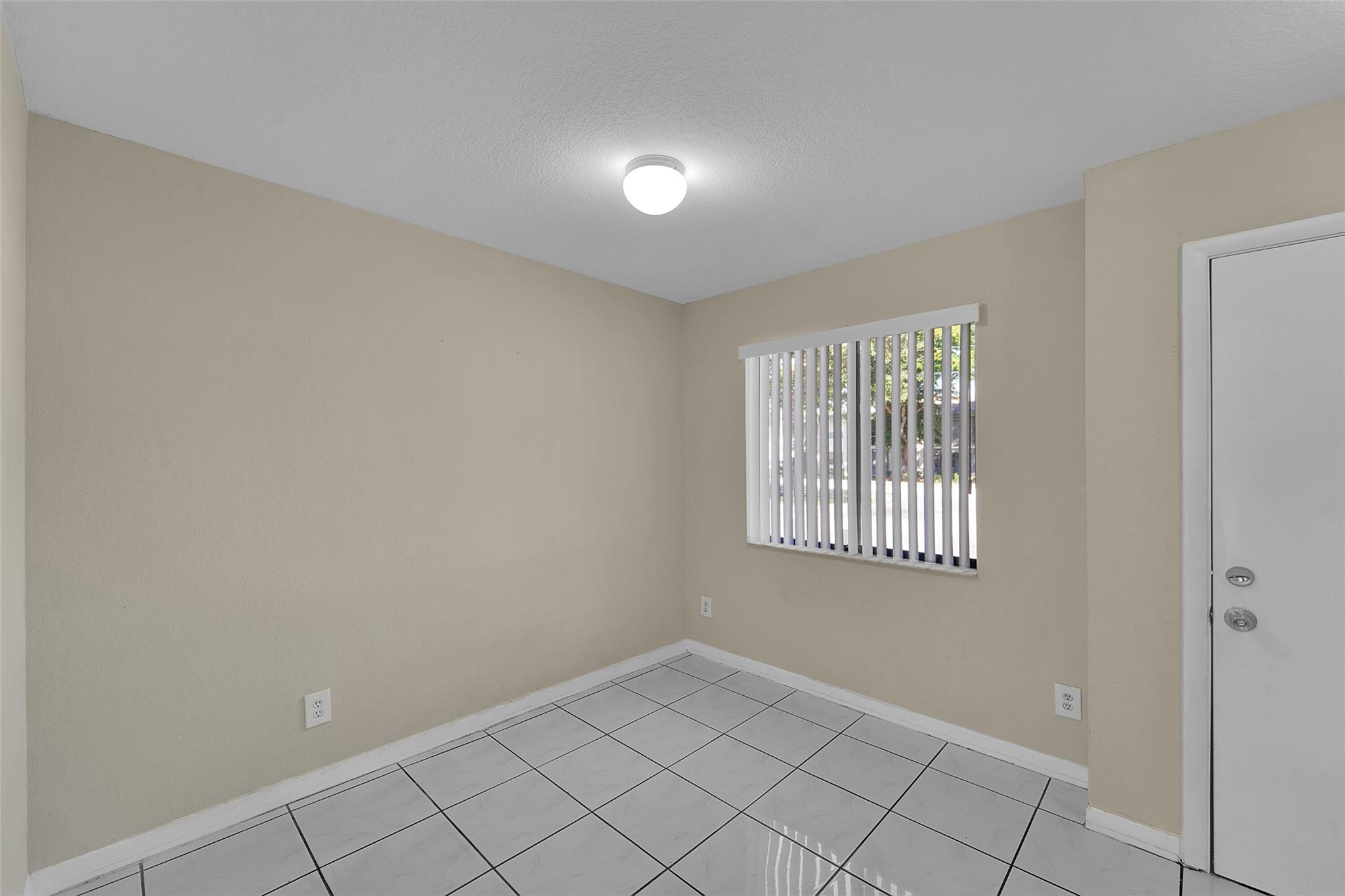 9088 NW 40th Street, Coral Springs, FL 33065