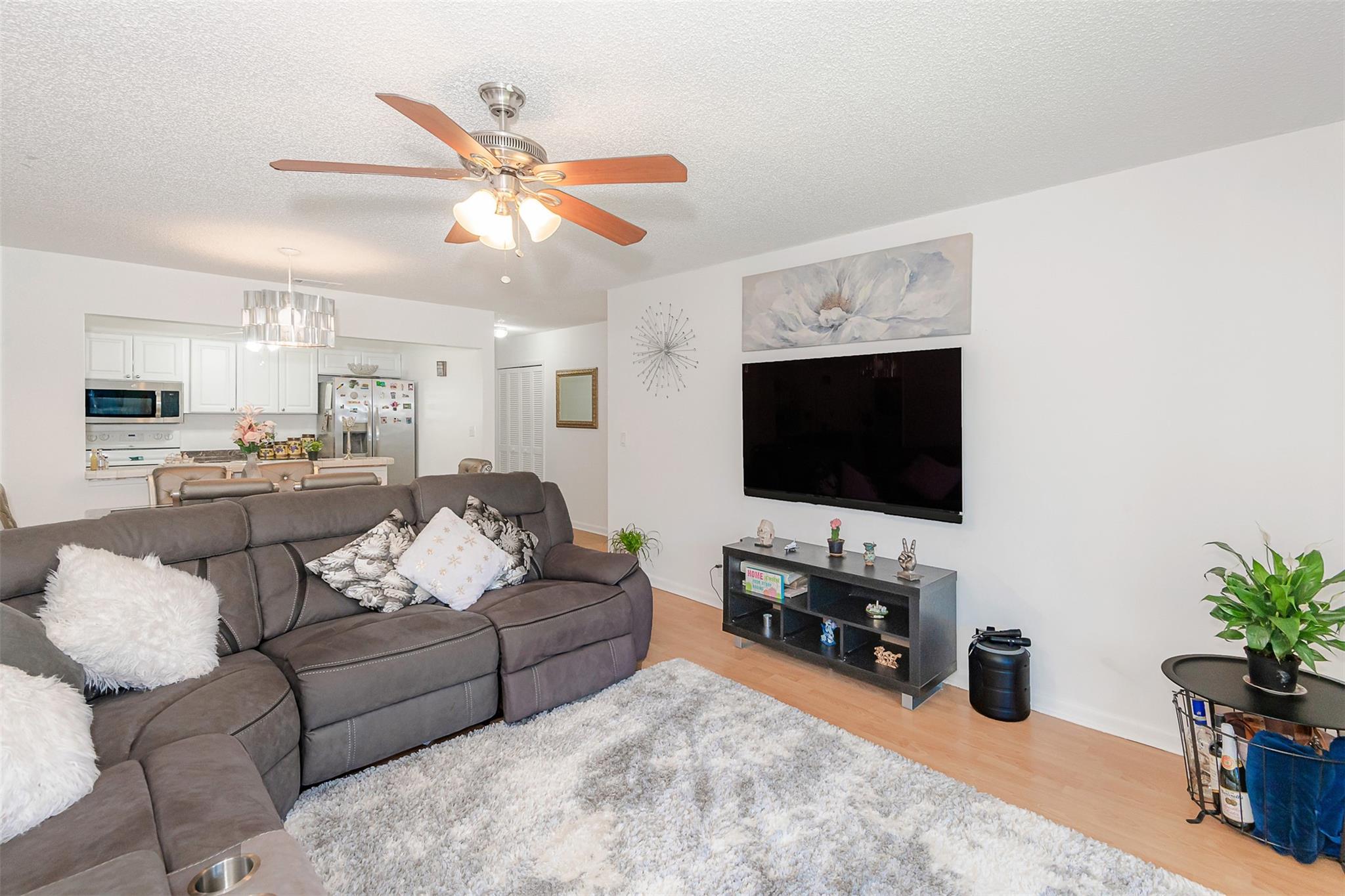 4123 NW 88th Avenue 206, Coral Springs, FL 33065