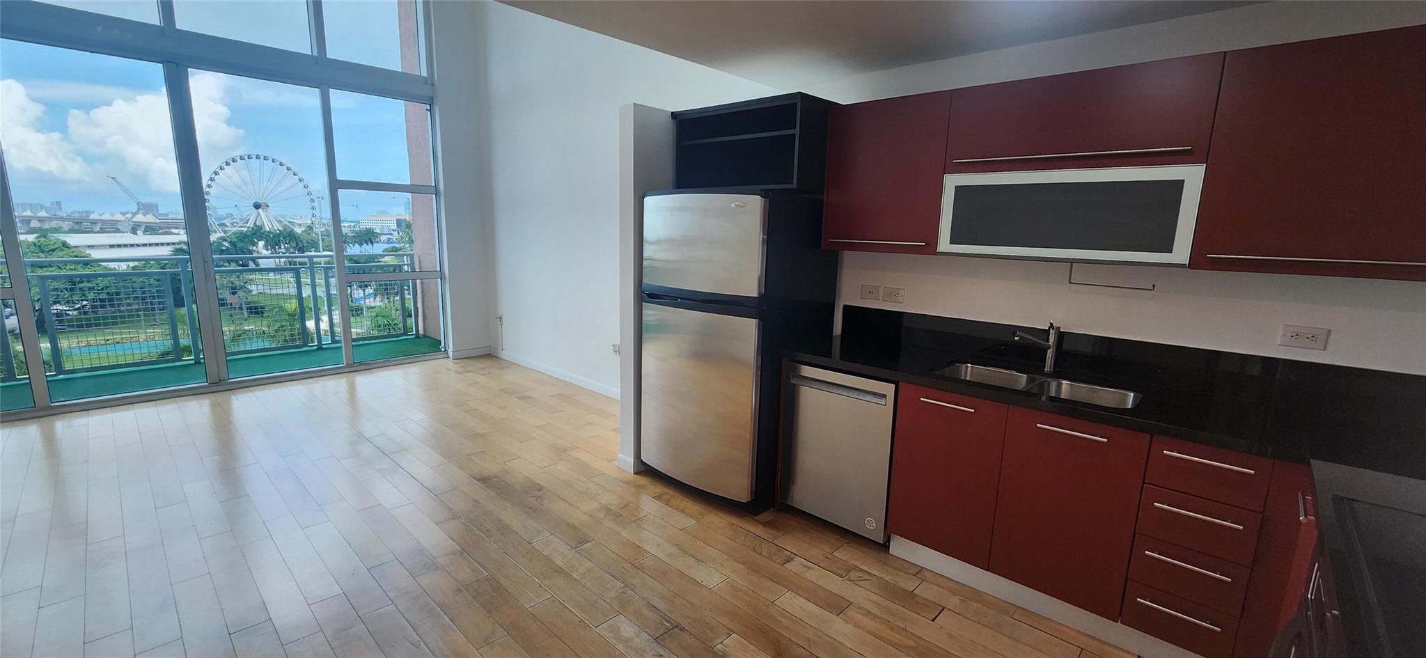 Photo for 253 NE 2nd Street, 631, Miami, FL 33132 - listing #FX-10529394 253 NE 2nd Street, 631, Miami, FL 33132