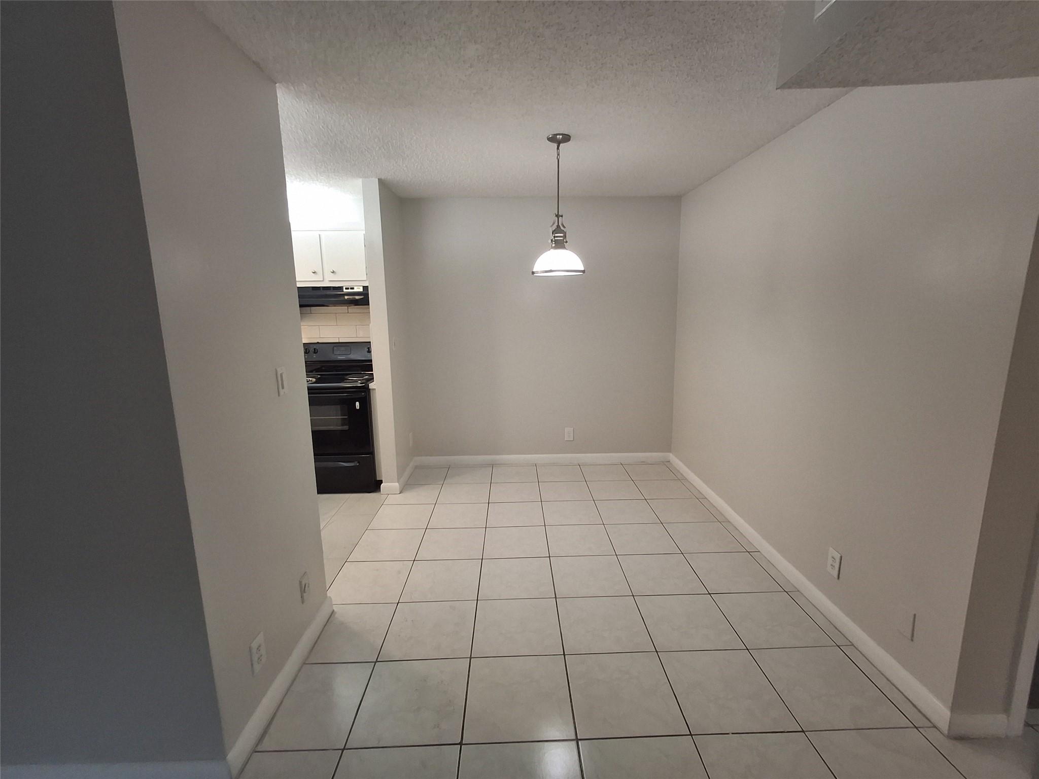 2611 Riverside Drive 7, Coral Springs, FL 33065
