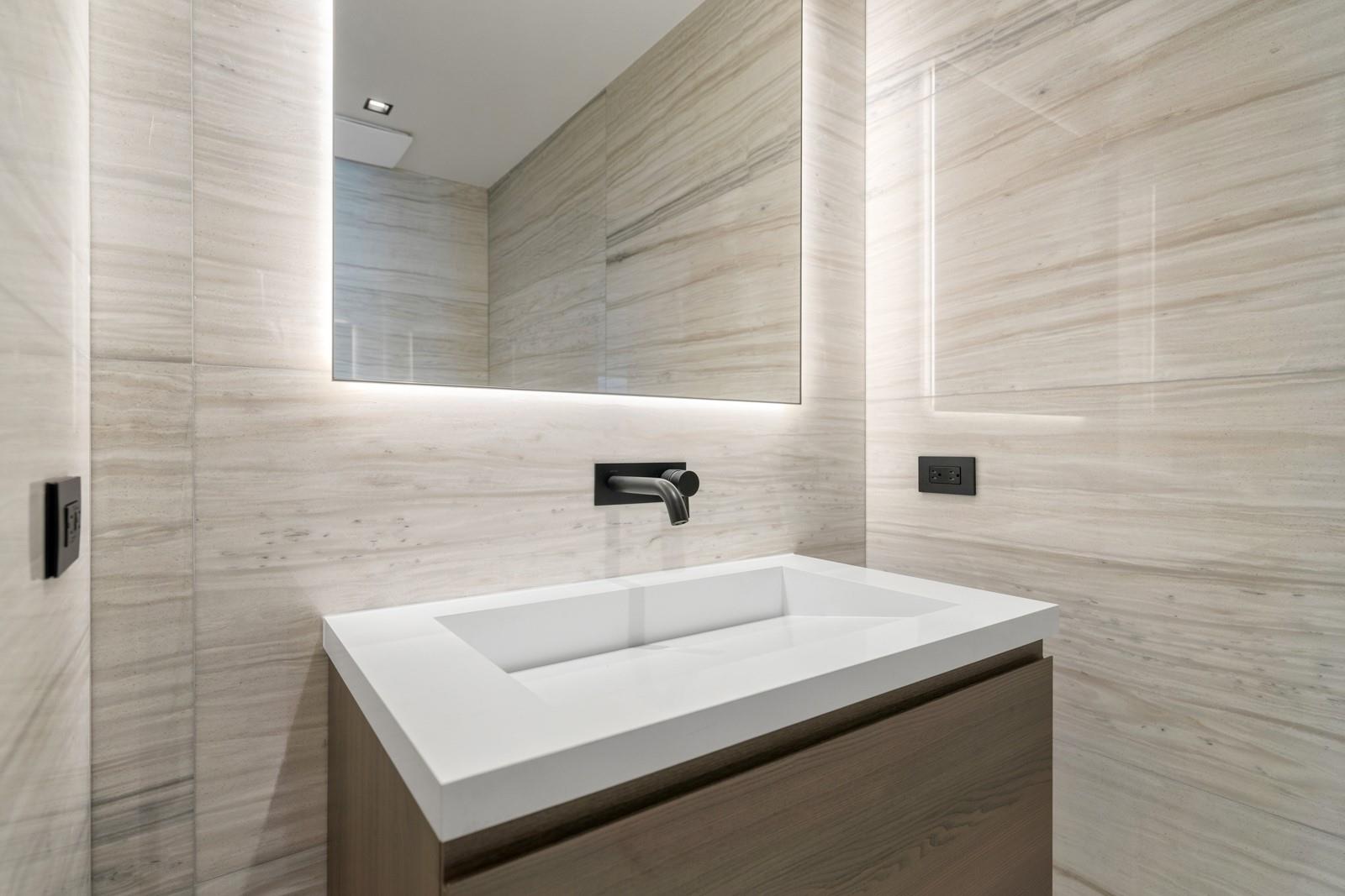 1721 SE 11th Street, Fort Lauderdale, FL 33316