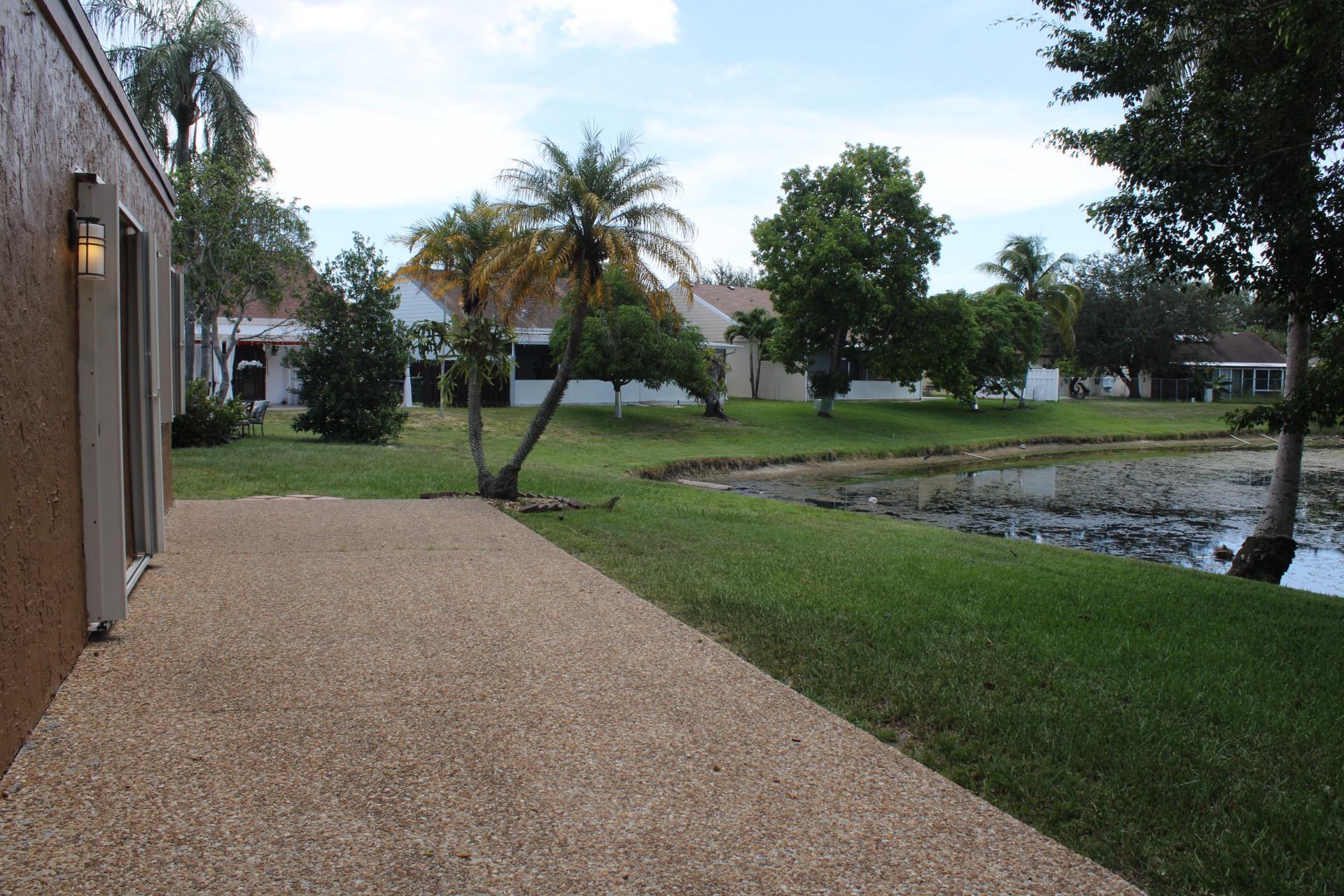 Photo for 8620 SW 12 Street, Pembroke Pines, FL 33025 - Listing #FX-10517624 8620 SW 12 Street, Pembroke Pines, FL 33025