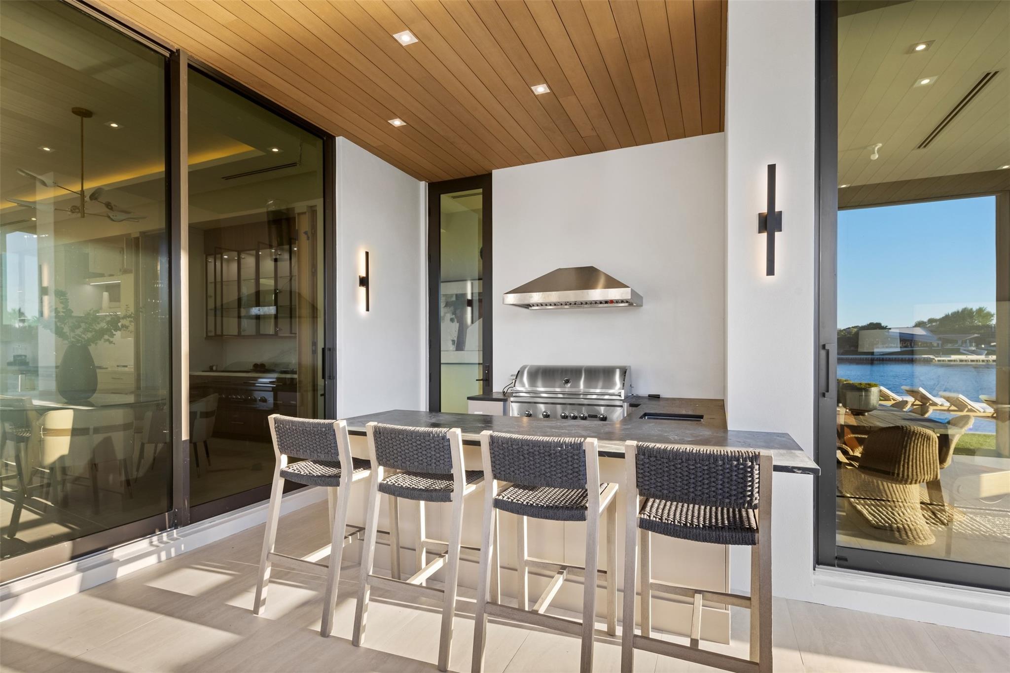 32 Seneca Road, Fort Lauderdale, FL 33308