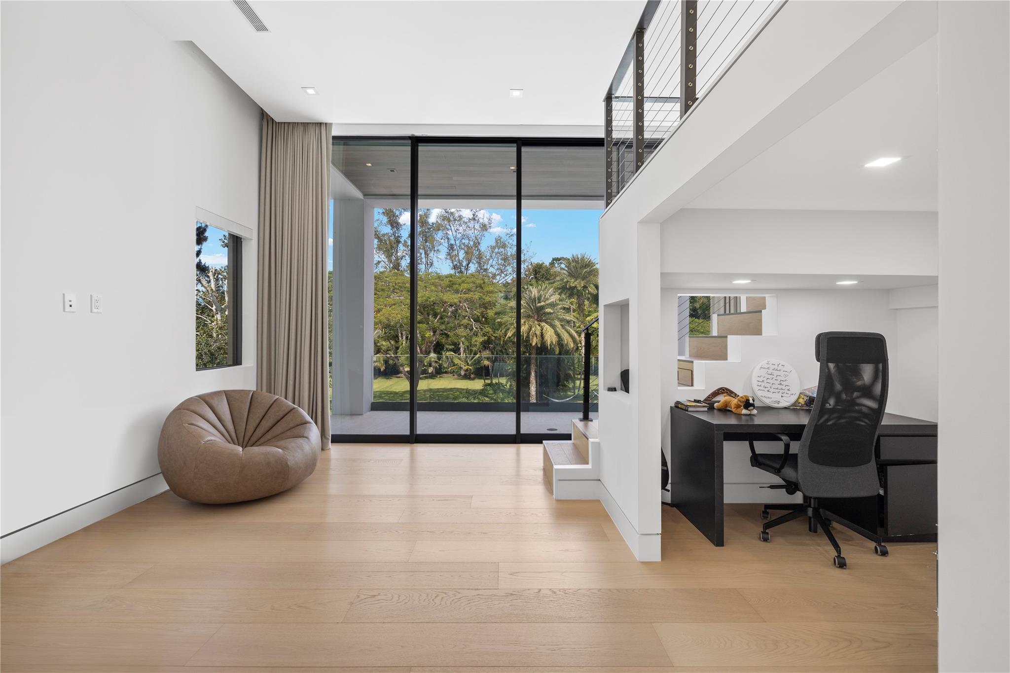 #7 -Bedroom Upstairs Front angle