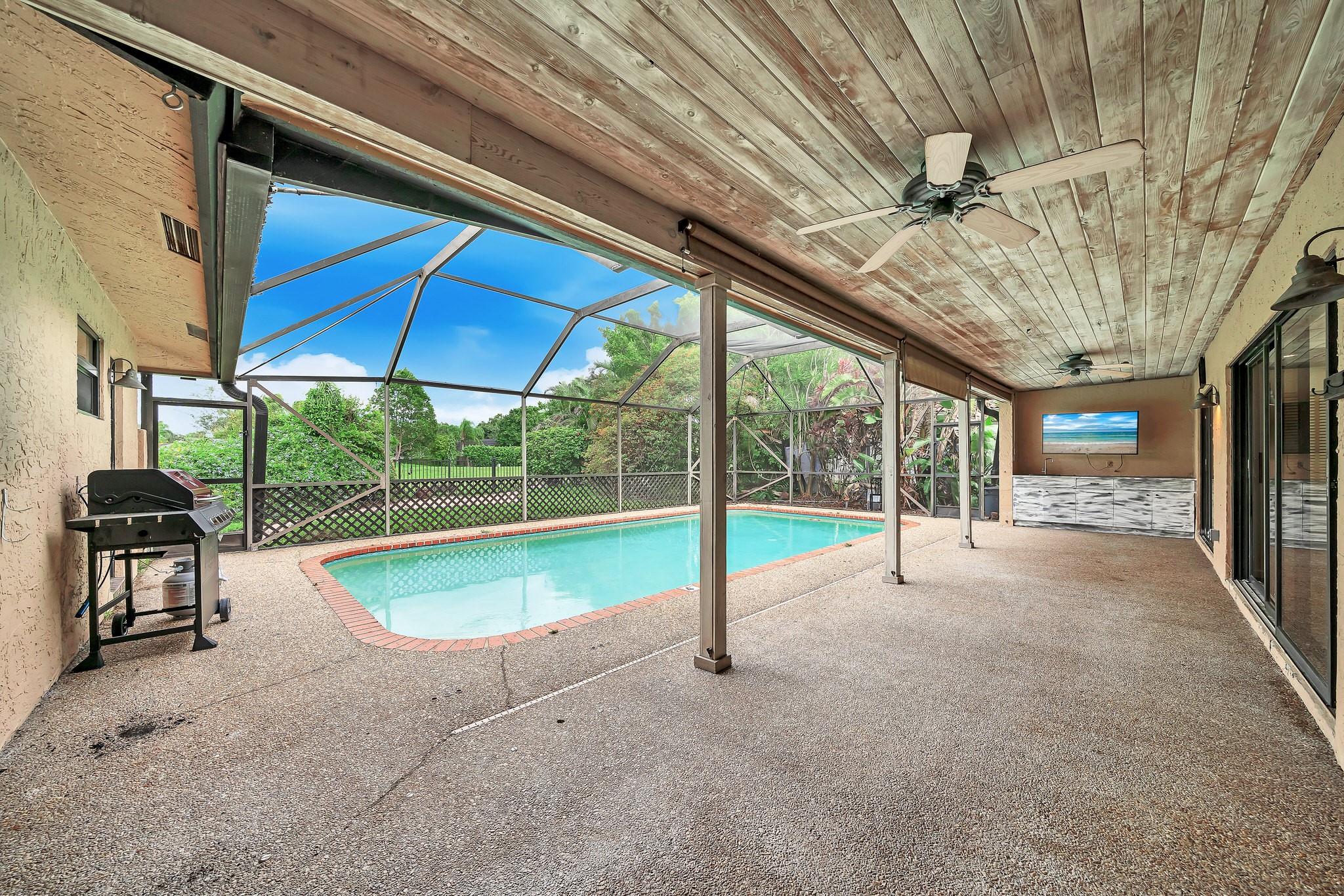 303 NW 105th Terrace, Coral Springs, FL 33071