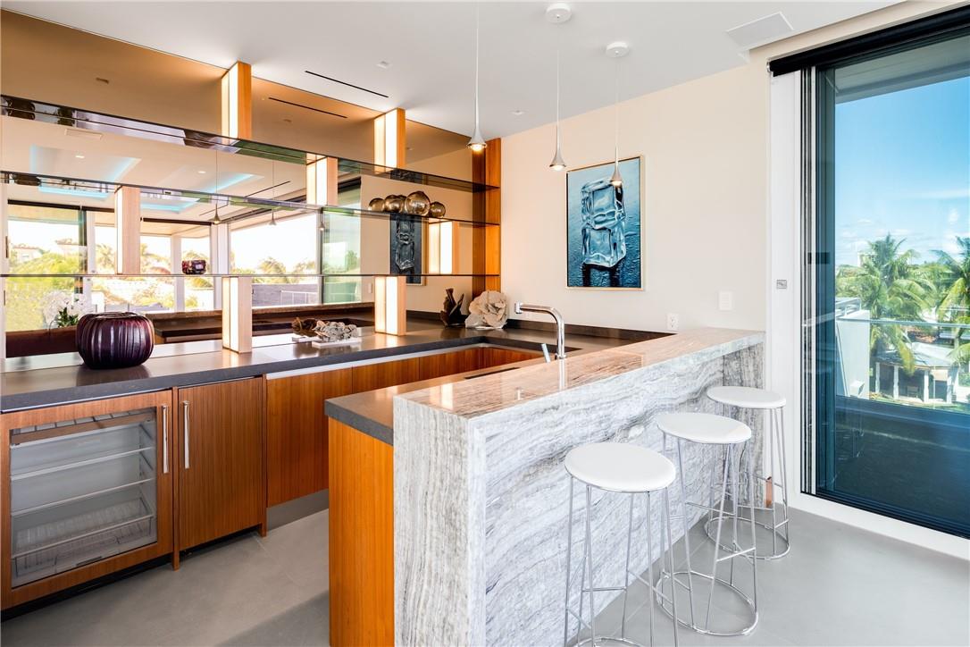 650 Royal Plaza Drive, Fort Lauderdale, FL 33301