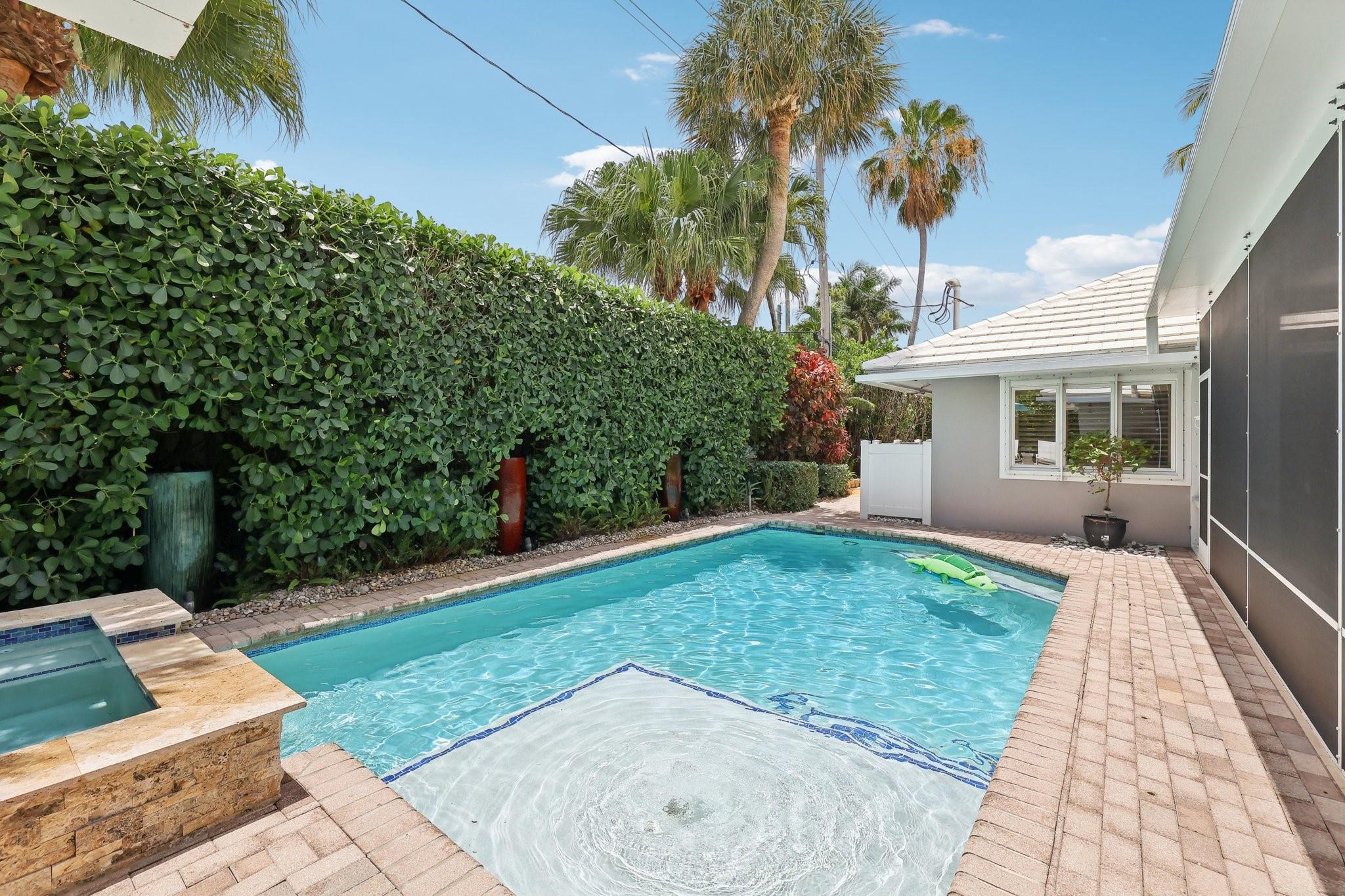 Photo for 2510 NE 47th Street, Fort Lauderdale, FL 33308 - Listing #FX-10520458 2510 NE 47th Street, Fort Lauderdale, FL 33308