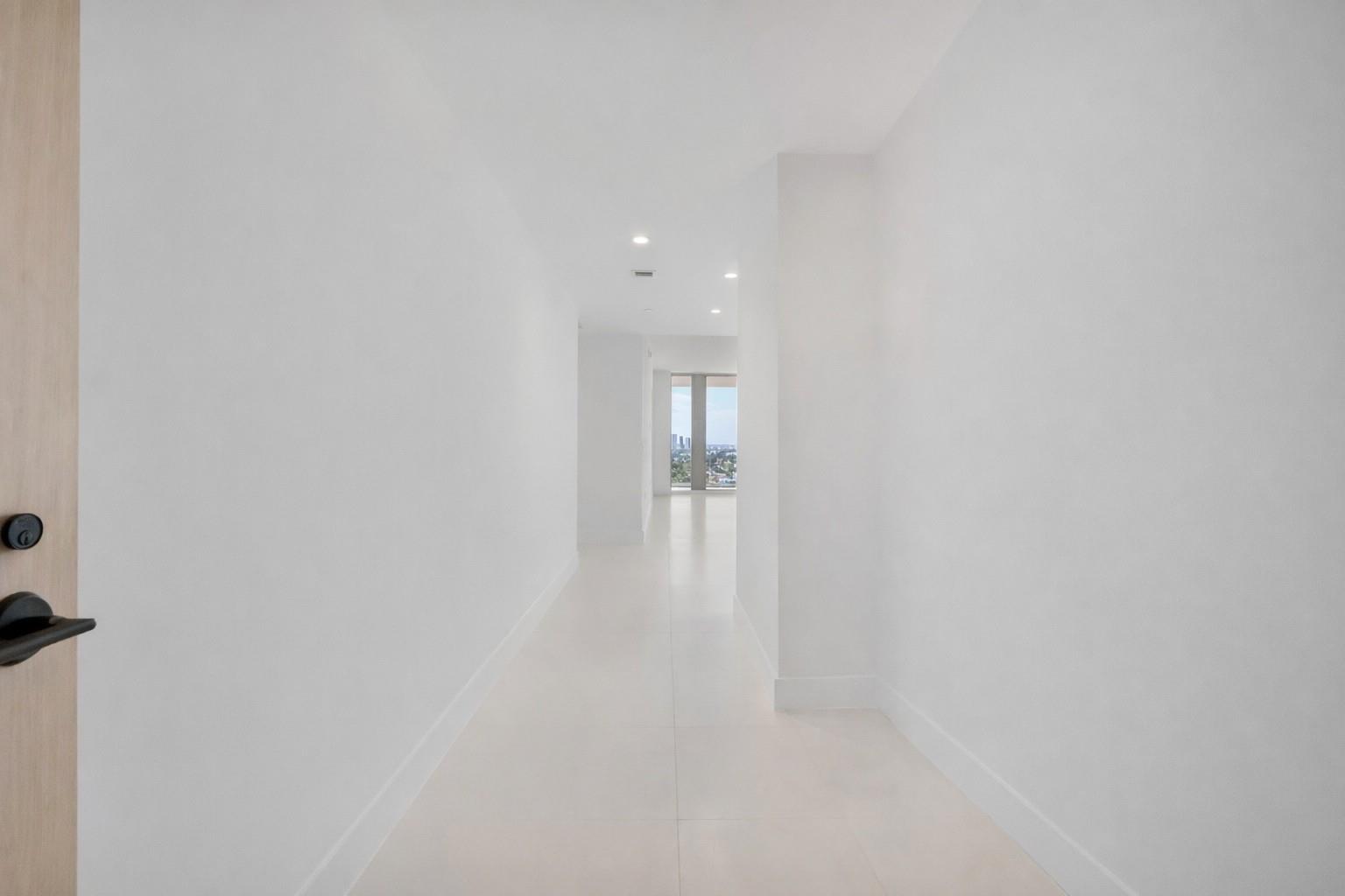 153 Seabreeze Boulevard 1203, Fort Lauderdale, FL 33304